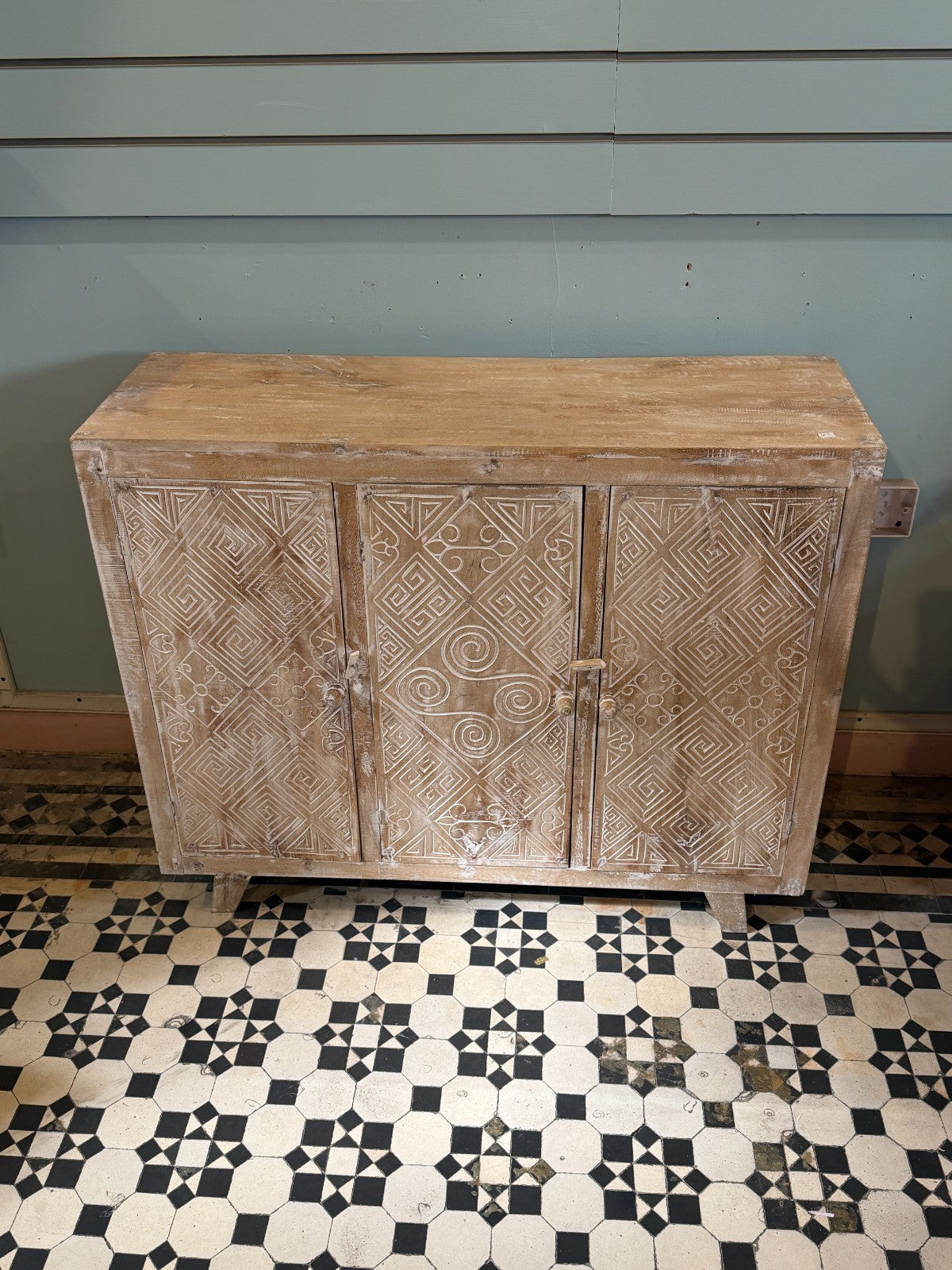 80cm x 100cm White 3 Door Table Wooden Side Cabinet Living Storage Furniture1