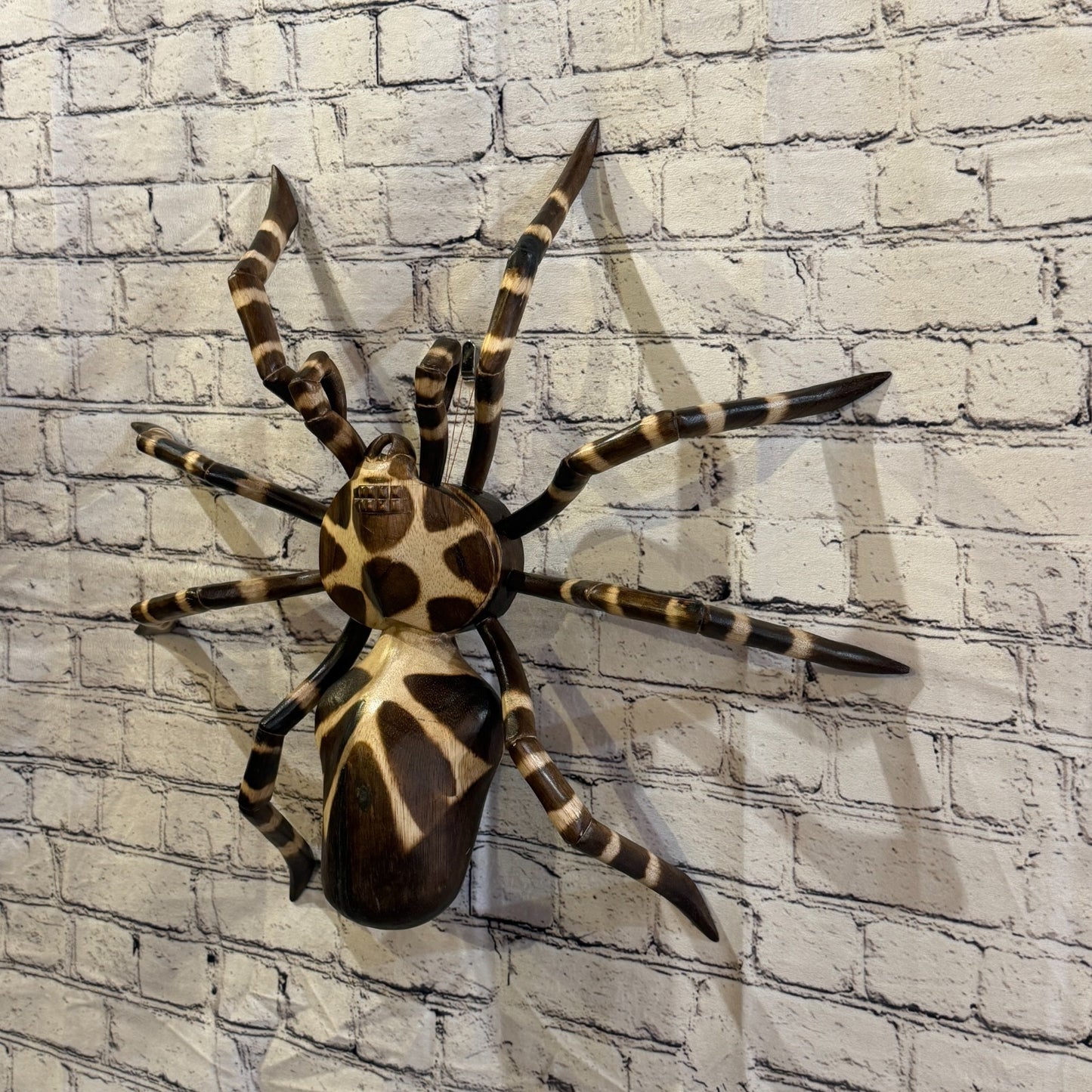 45cm x 35cm Wooden Spider Carving Hand Carved Walking Spider Tarantula Statue1