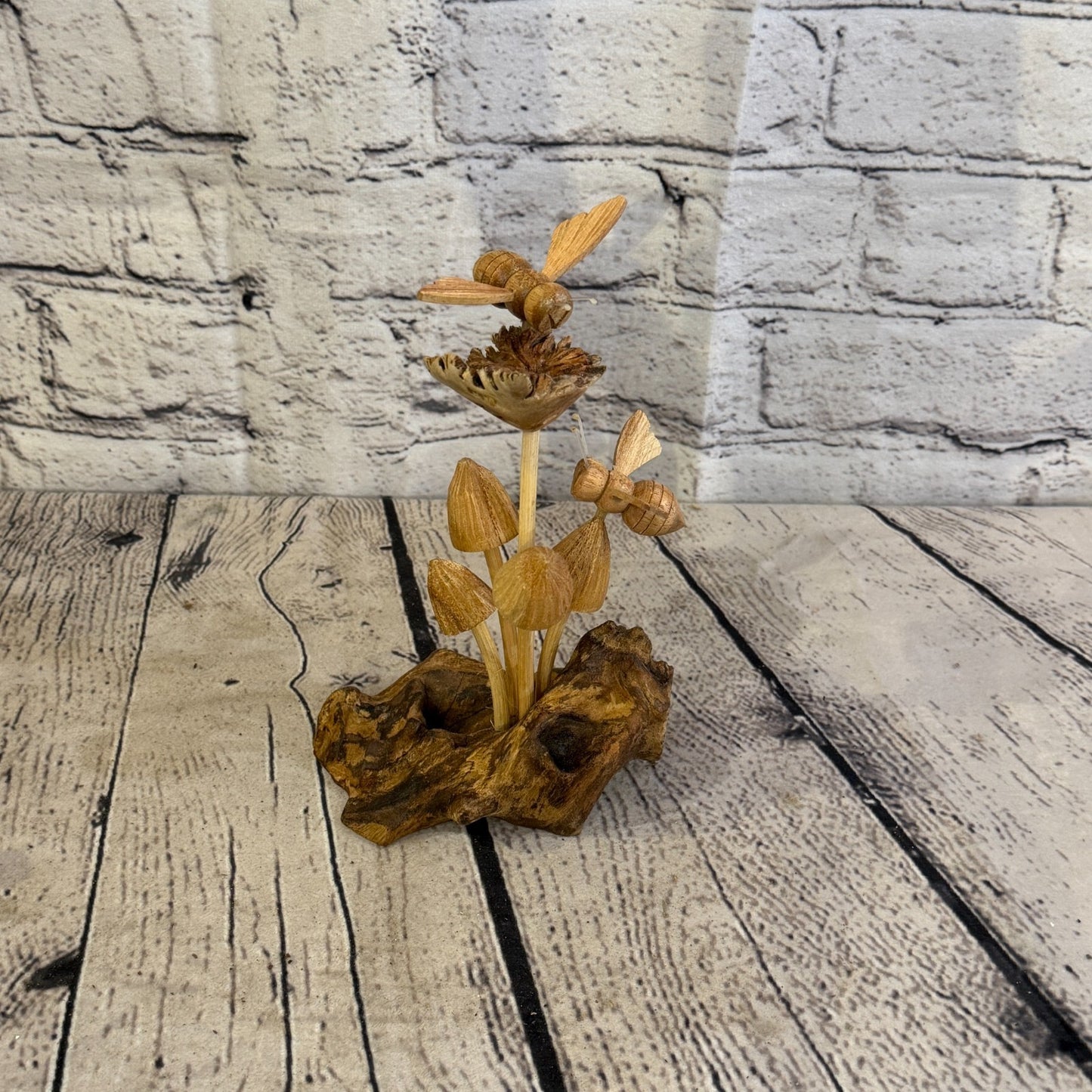 2 Bees On Mushroom Stand Bee Parasite Wood Ornament Natural Carving Wooden2