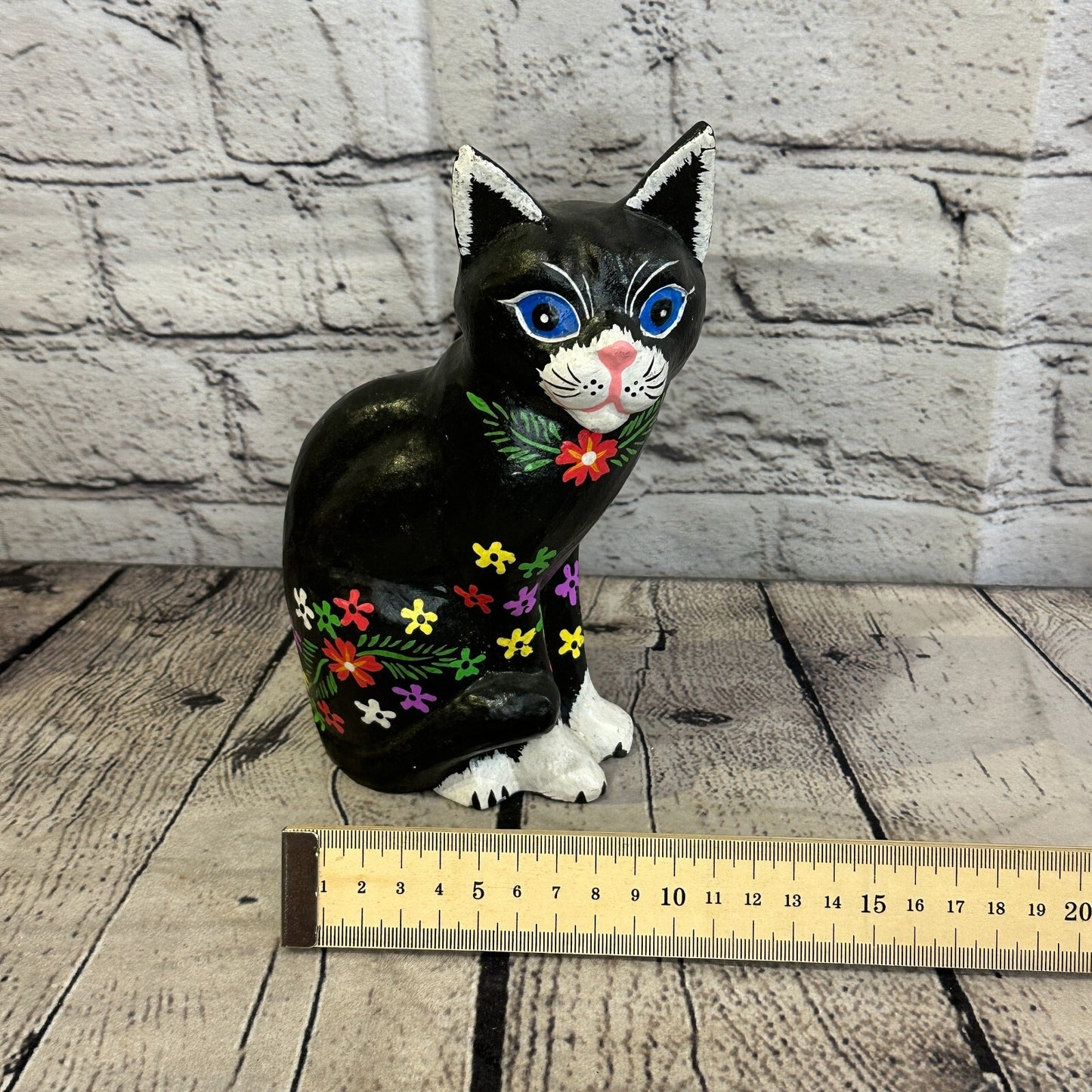 20cm x 10cm Black Flower Sitting Style Painted Wooden Hand Carved Cat Wooden7