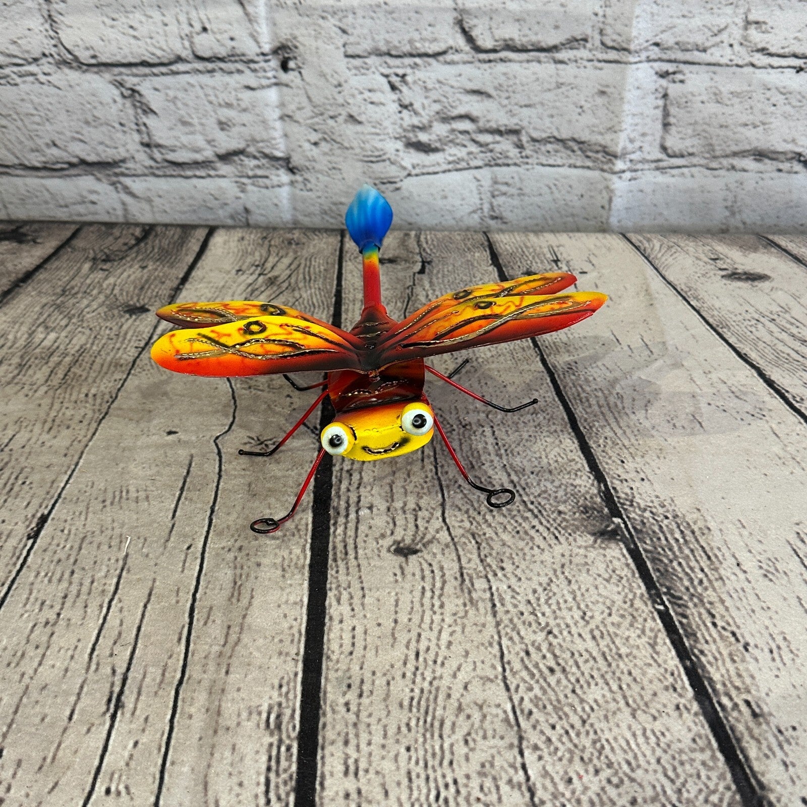 20cm x 15cm Yellow Dragonfly Bug Metal Tin Wall Hanging Ornament Painted Statue1