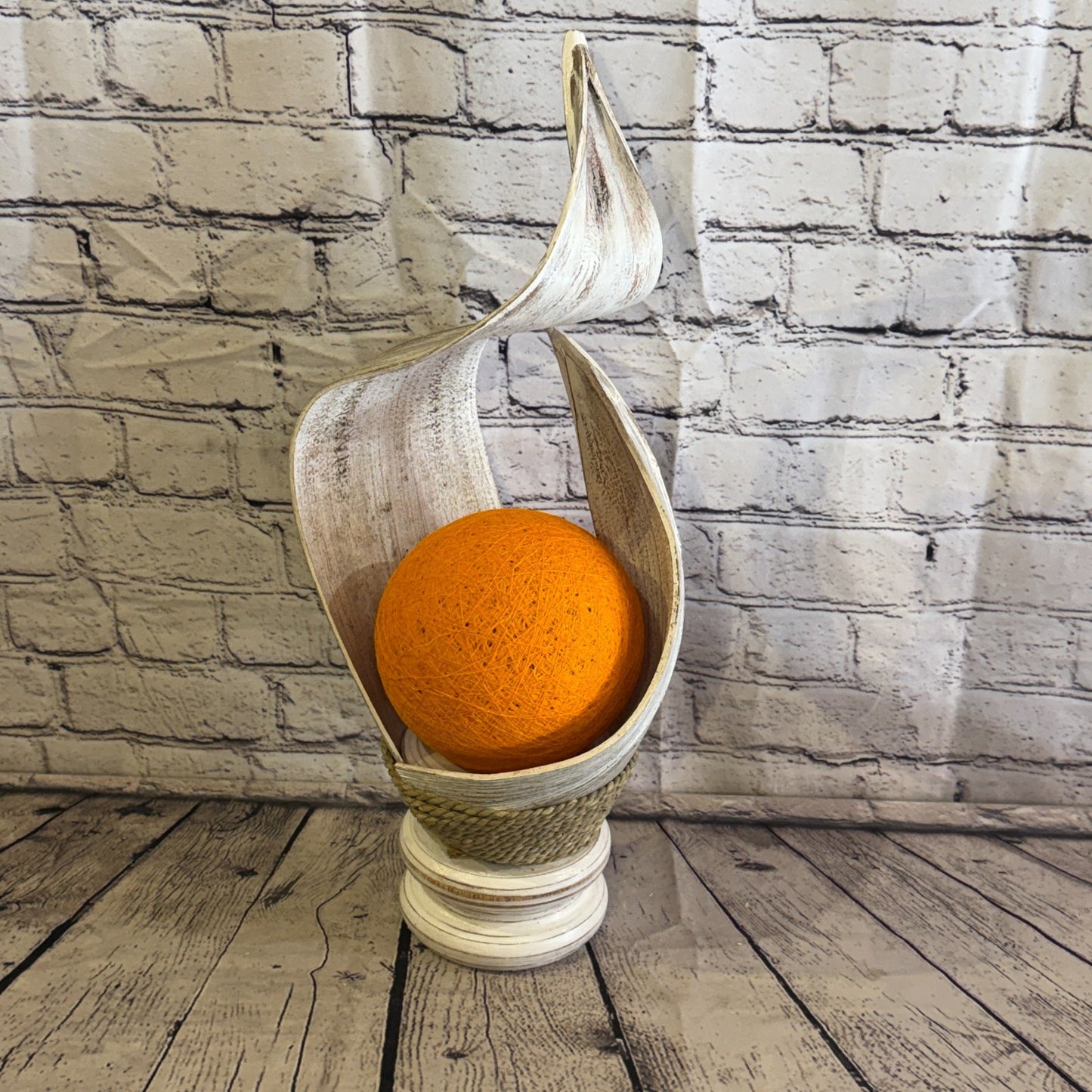 Orange Light White Natural 45cm Tall Leaf Lamp Twist LED UK Mains Plug Design 120