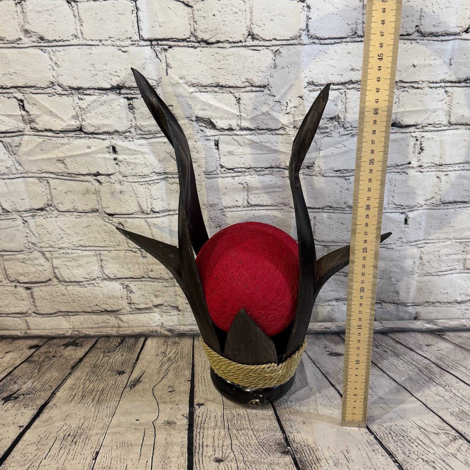 Red Light Brown Natural 45cm Tall Leaf Lamp Twist LED UK Mains Plug Design 45