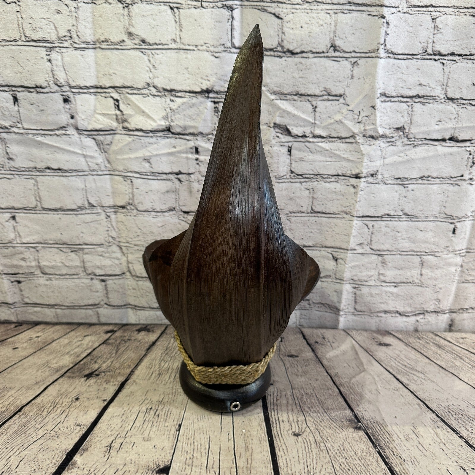 Red Brown Leaf Natural 45cm Tall Leaf Lamp Twist LED UK Mains Plug Design 73