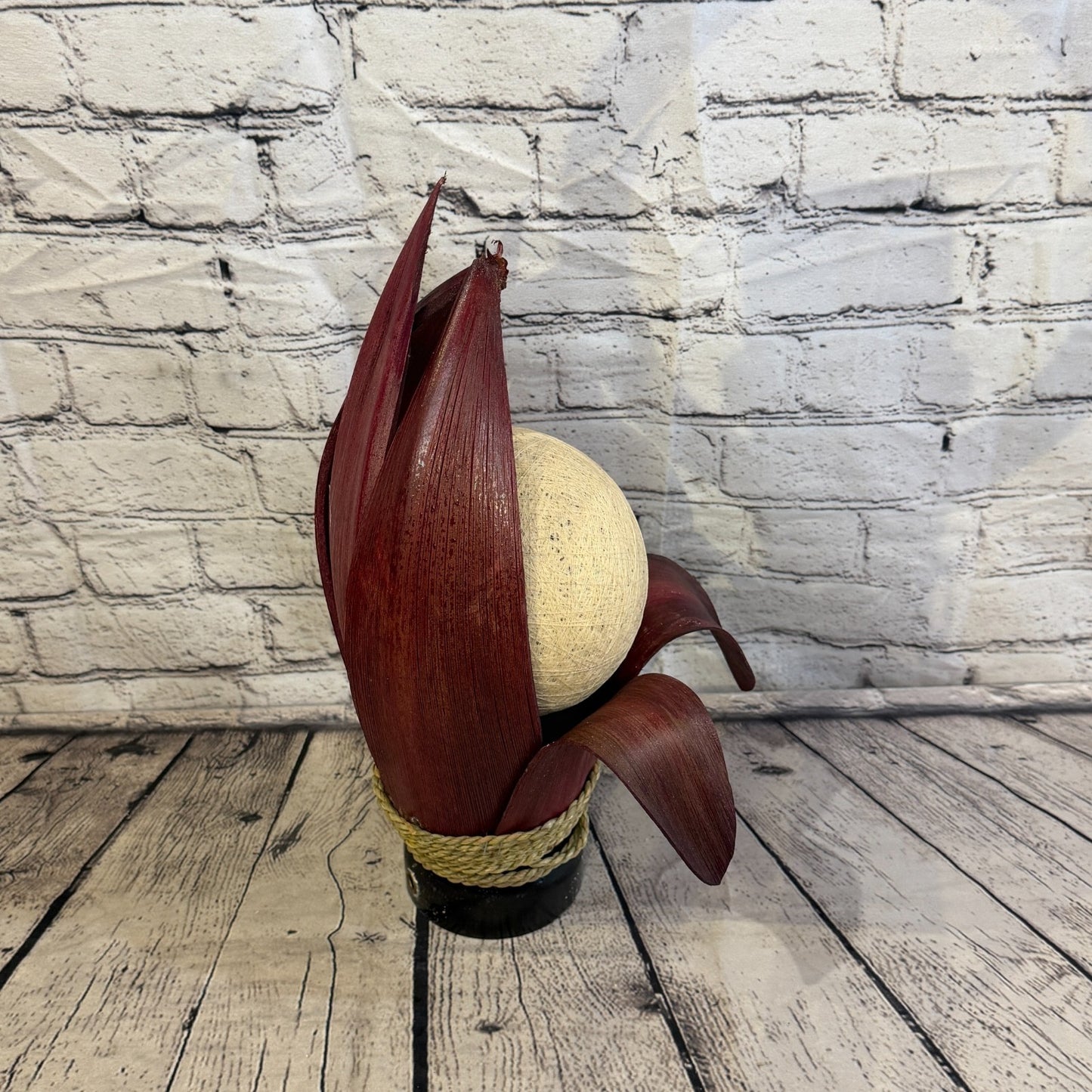 White Light Red Natural 40cm Tall Leaf Lamp Twist LED UK Mains Plug Design 53
