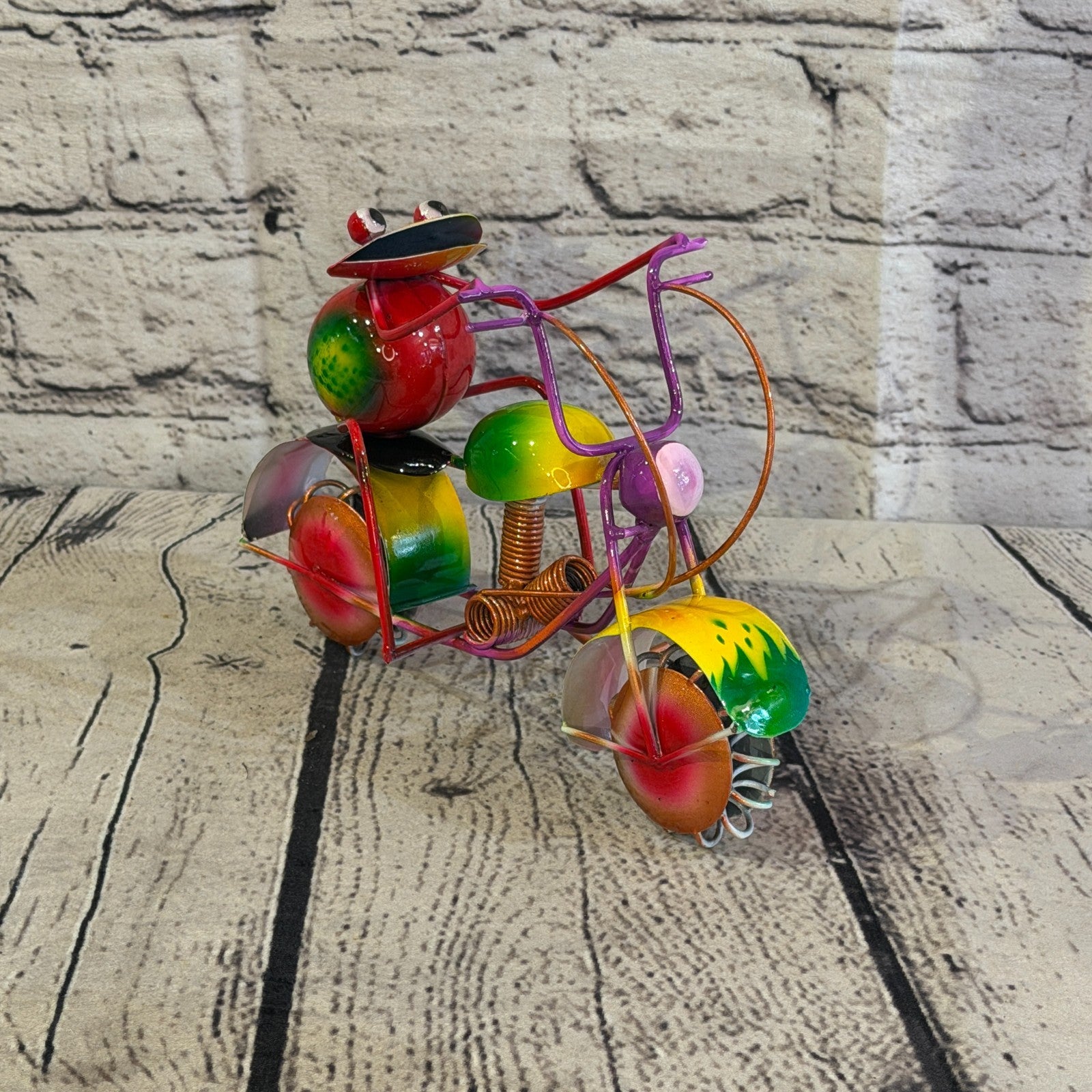 18cm x 15cm Frog Riding Motorbike Red Metal Tin Wall Hanging Ornament Statue2