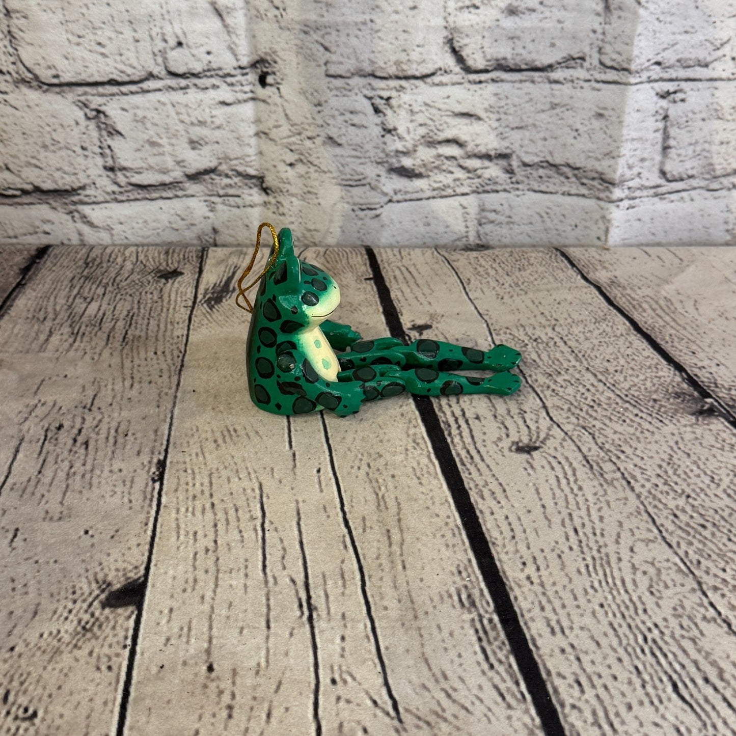 10cm Green Frog Sitting Animal Wooden Shelf Ornament Handmade Fairtrade3