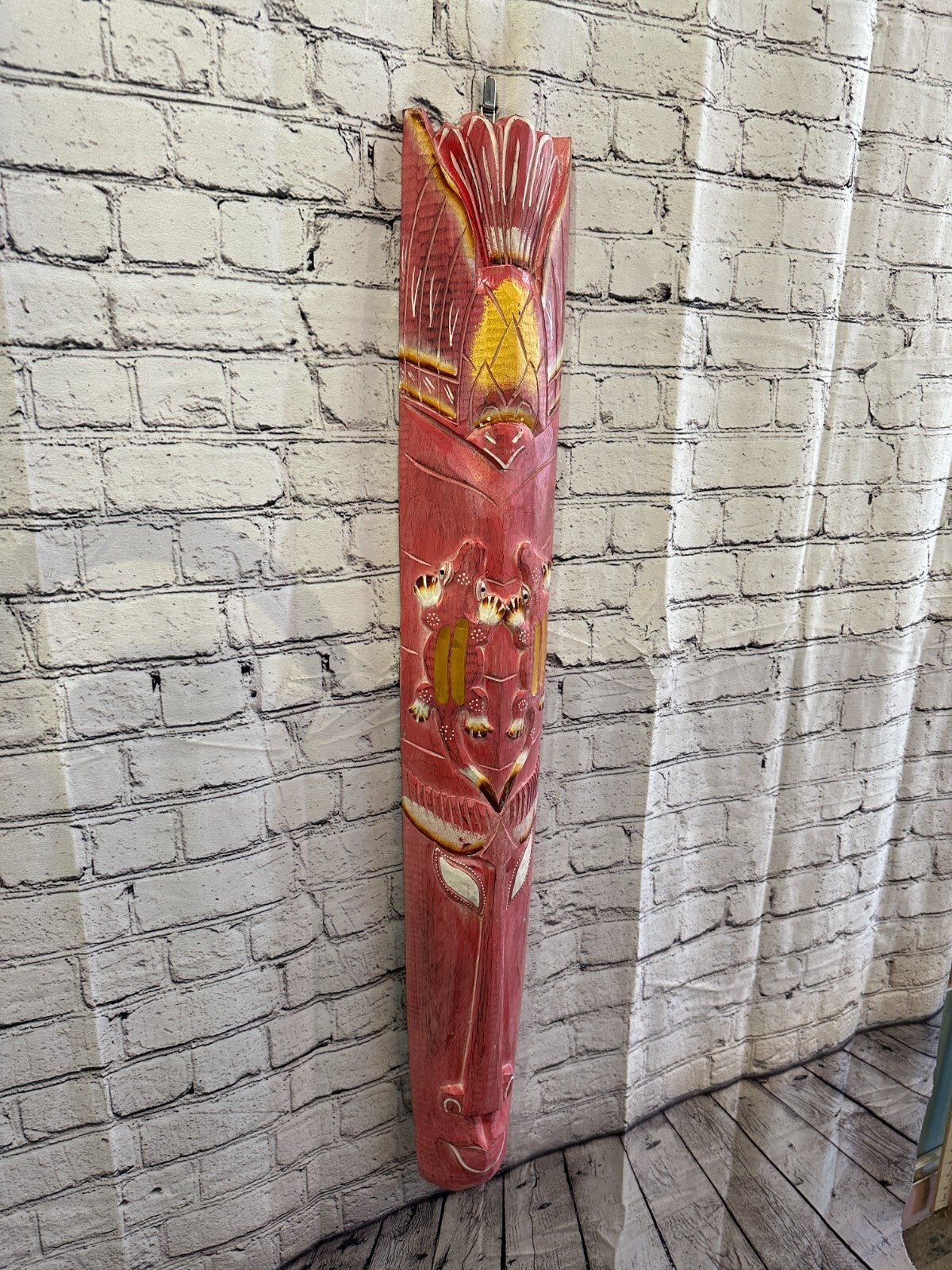 100cm Pink Gecko Hand Carved Fair Trade Wooden Animal Wall Art Hang Mask0