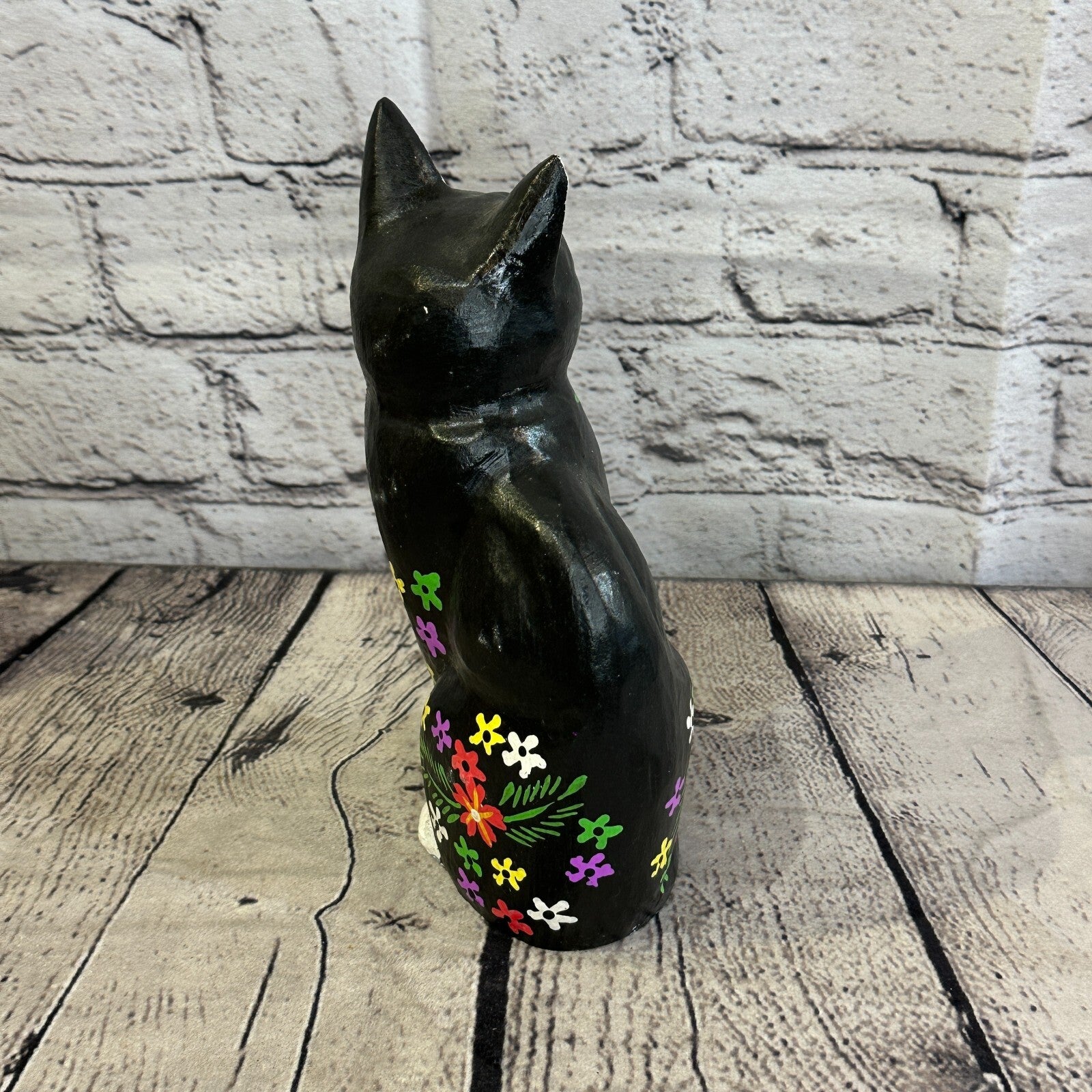 20cm x 10cm Black Flower Sitting Style Painted Wooden Hand Carved Cat Wooden4