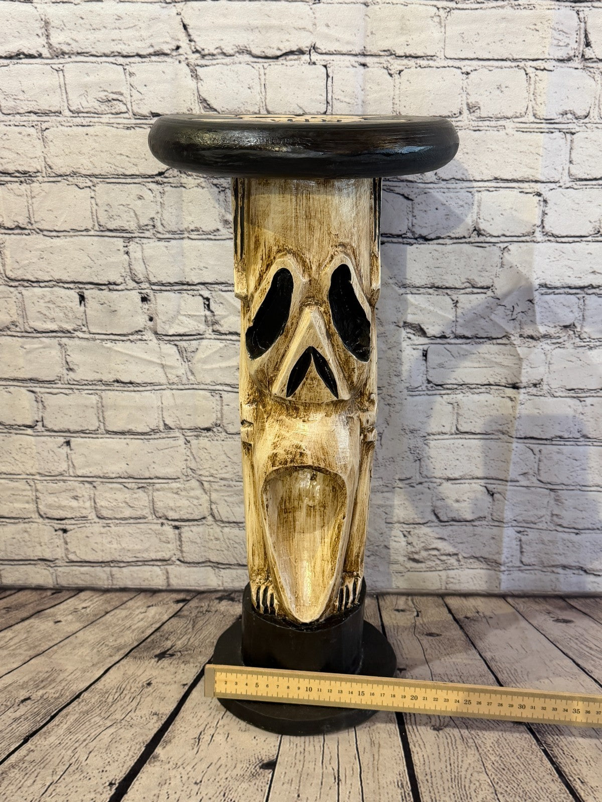 55cm x 25cm Scream Skull Round Wooden Coffee Table Bar Restaurant Garden Pub7