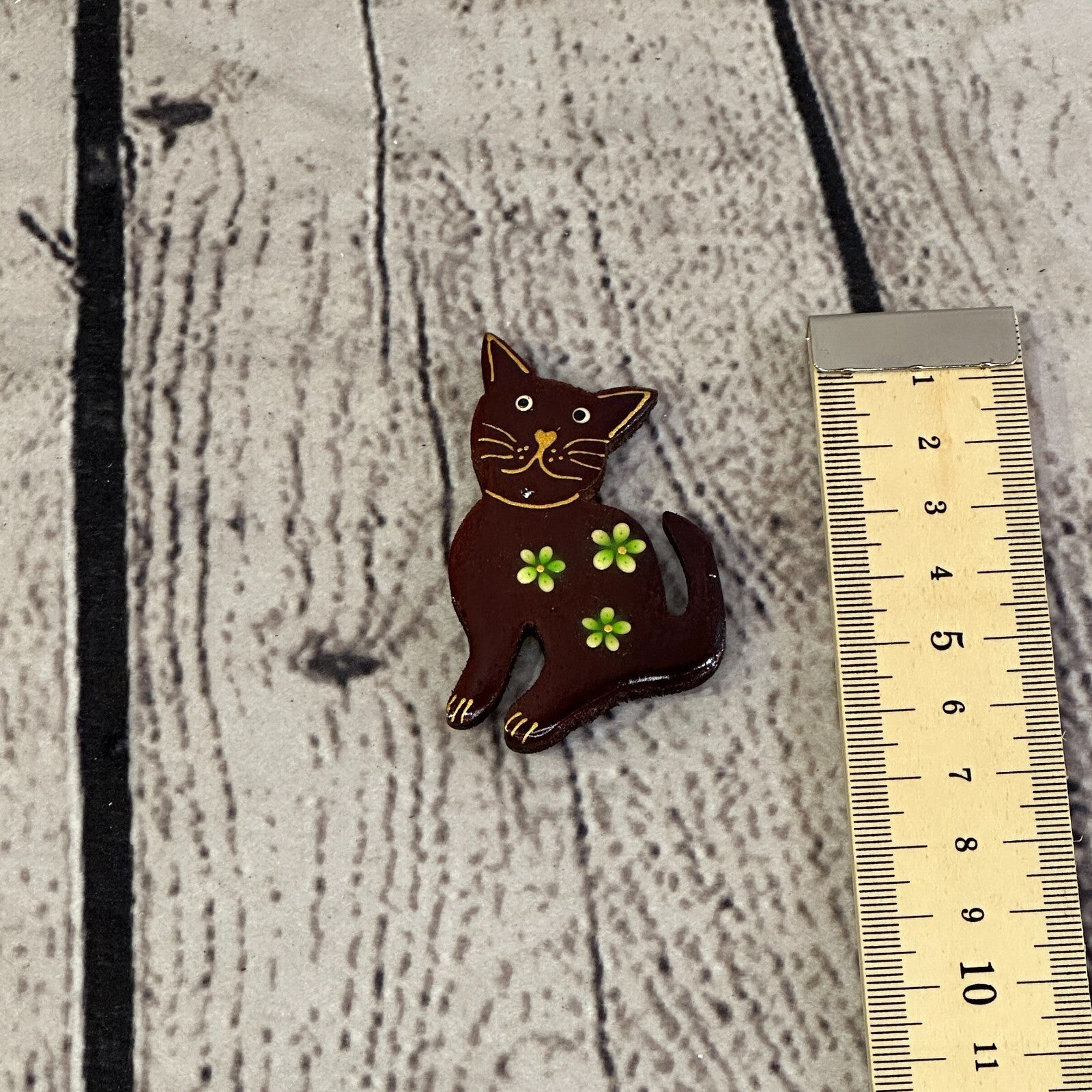 Sitting Cat Wooden Animal Fridge Magnet Cartoon Magnetic Note Holder Novelty2