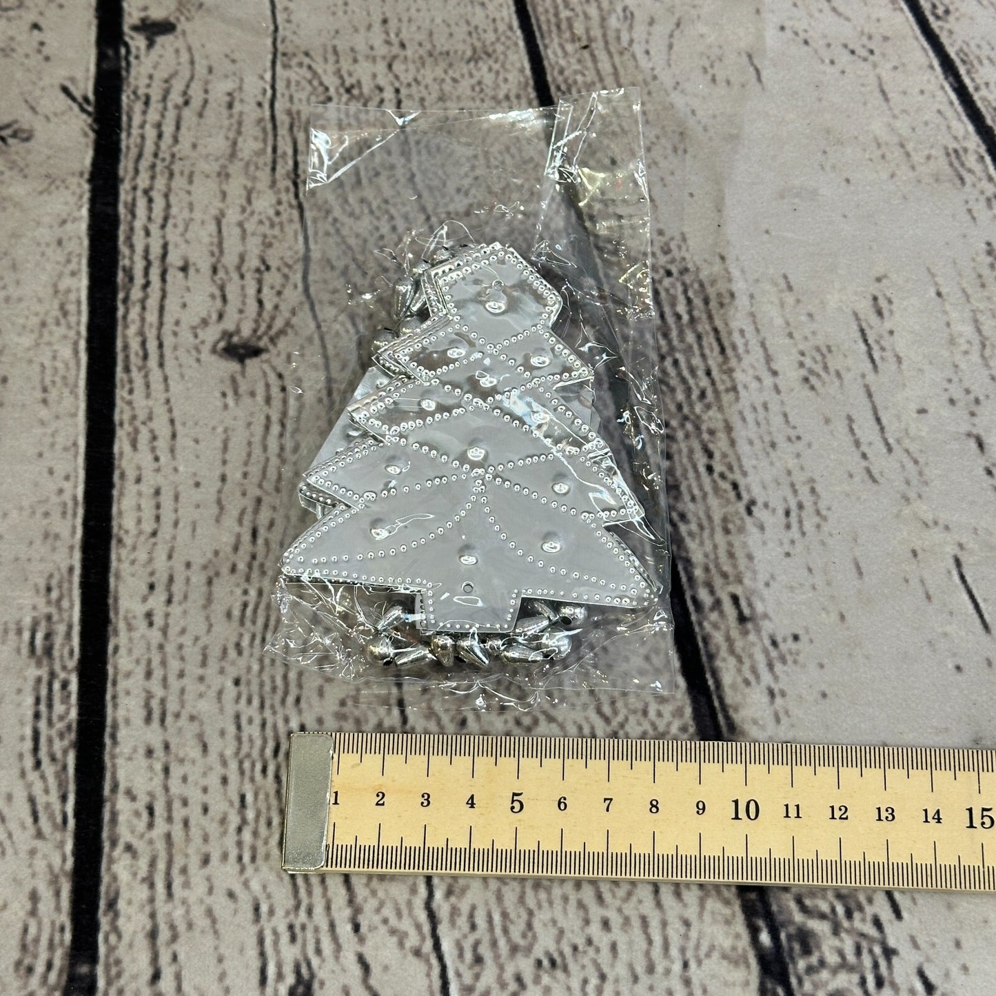 Aluminium Stamped Christmas Fir Tree String Wall Hangings Home Decoration2