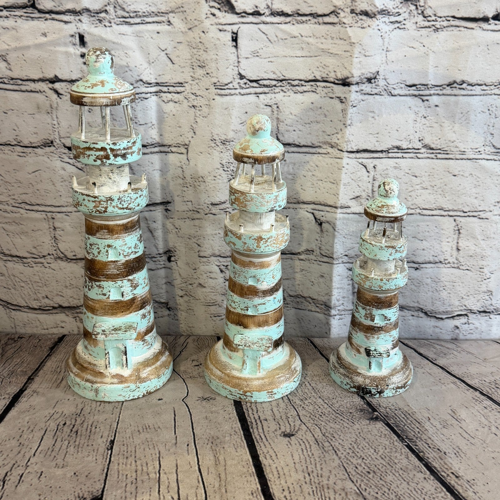 25cm Green White Wooden Lighthouse Detailed Ornament Nautical Coastal Sculpture6