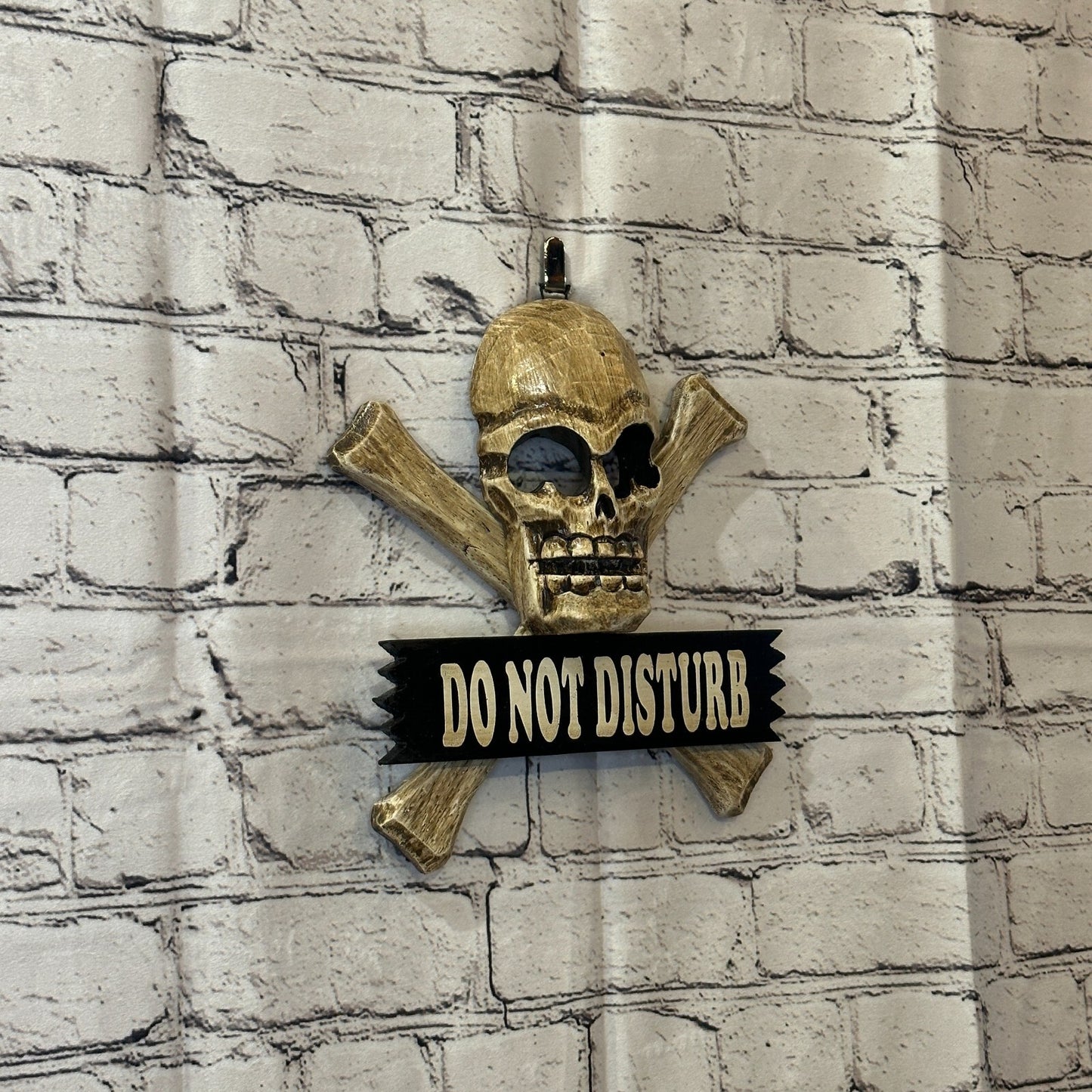 Skull & Crossbones Do Not Disturb Pirate Sign Door Plaque 20cm x 20cm Handmade0