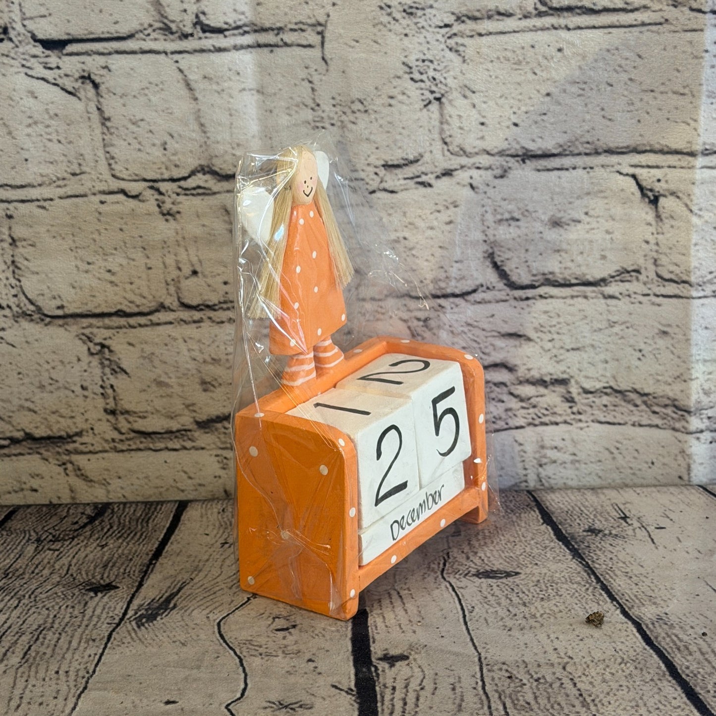 15cm Orange Hand Carved Painted Wooden Angel Block Calendar for Desk Display2