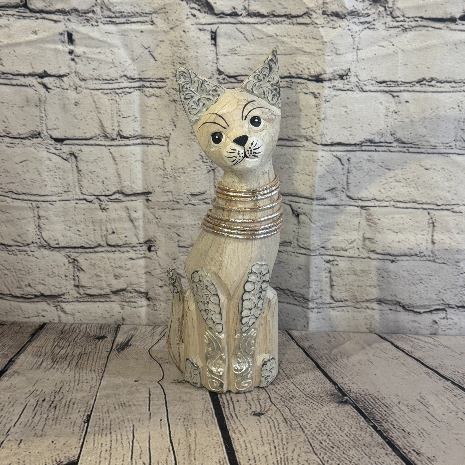 30cm White Silver Dots Wooden Shabby Cat Statue Ornament Fair Trade Handcarved0