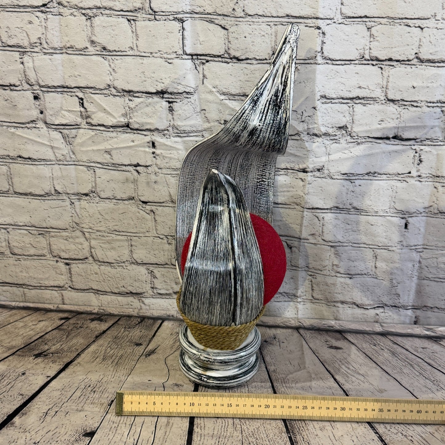 Red Light Silver Natural 50cm Tall Leaf Lamp Twist LED UK Mains Plug Design 107