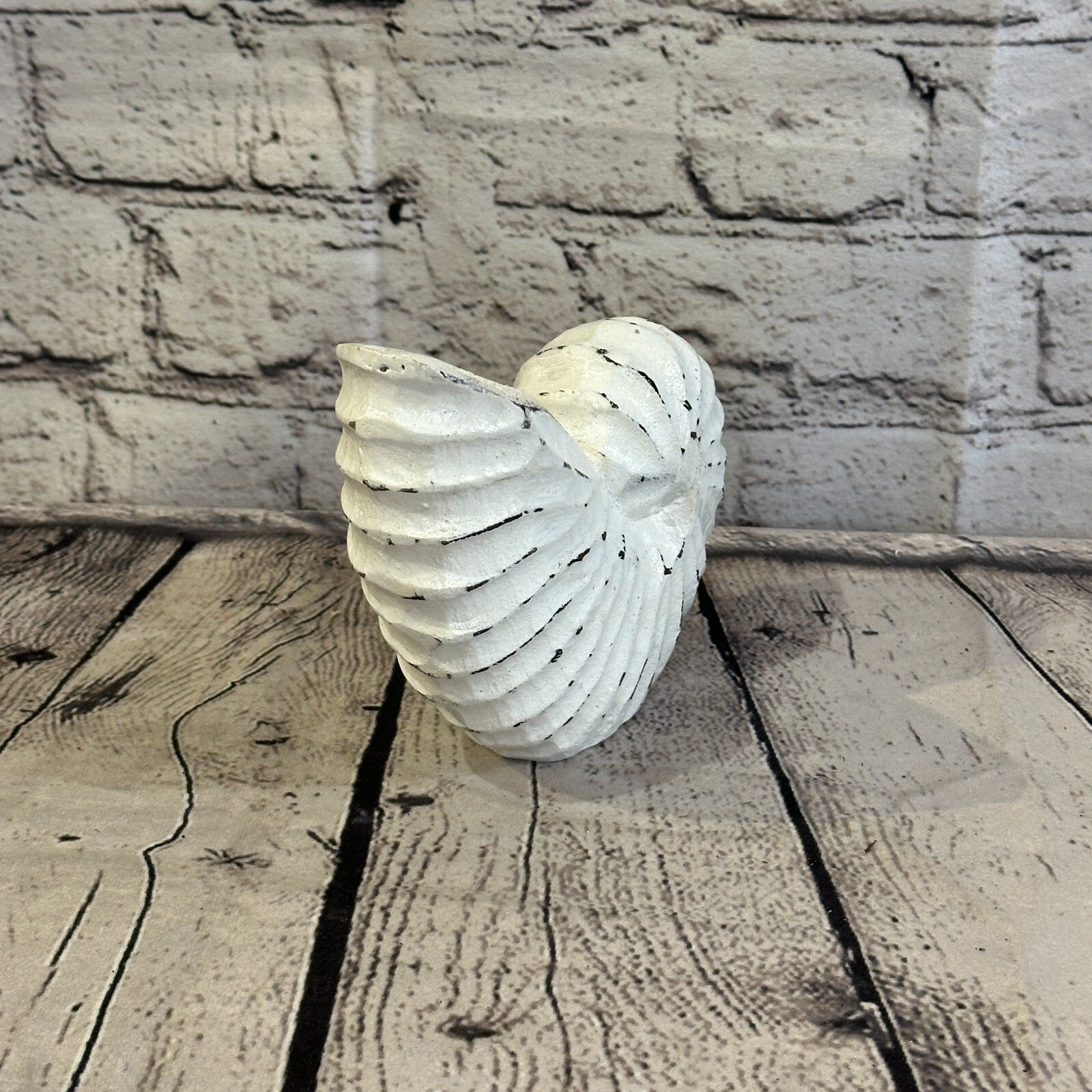 15cm White Shabby Nautilus Shell Ornament Decor Carved Light Wood Parcel Figure4