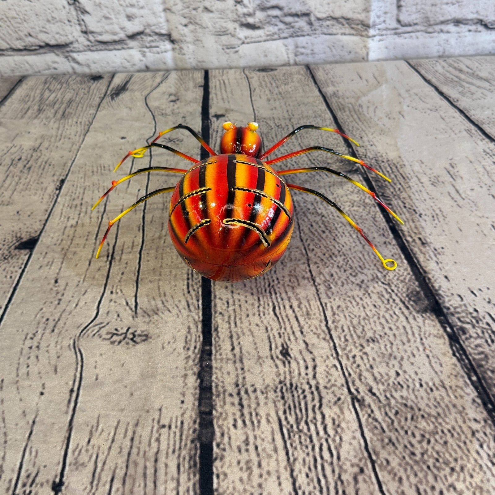 20cm x 15cm Small Colourful Orange Spider Metal Tin Standing Ornament Statue4