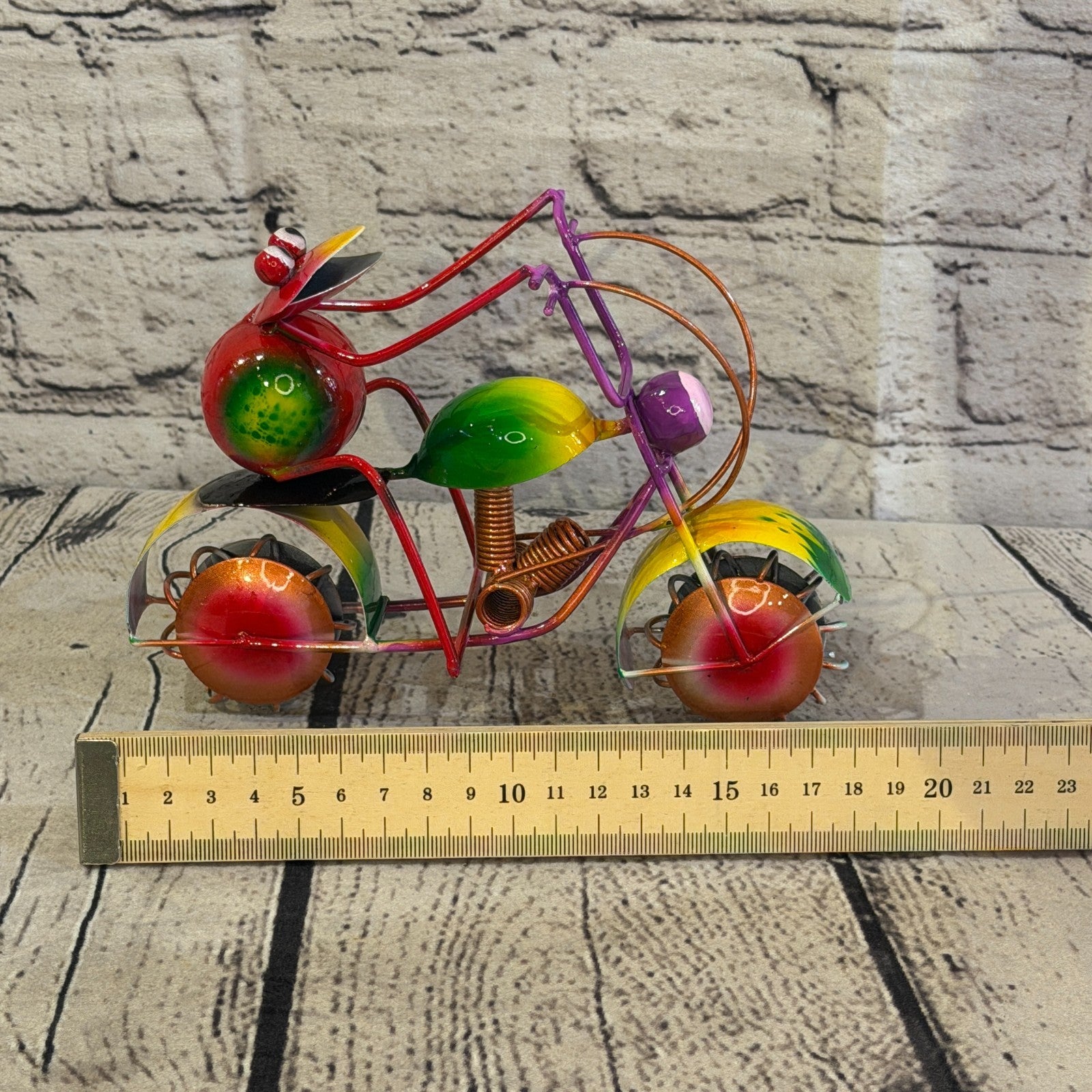 18cm x 15cm Frog Riding Motorbike Red Metal Tin Wall Hanging Ornament Statue6