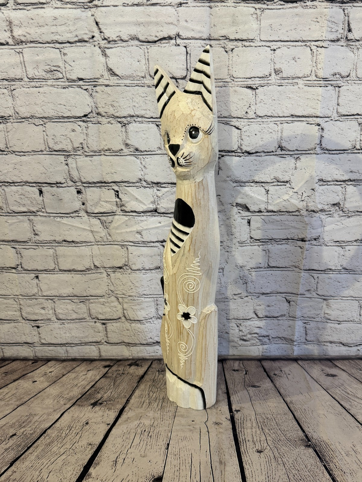 60cm White Flower Wooden Shabby Cat Statue Ornament Fair Trade Handcarved1