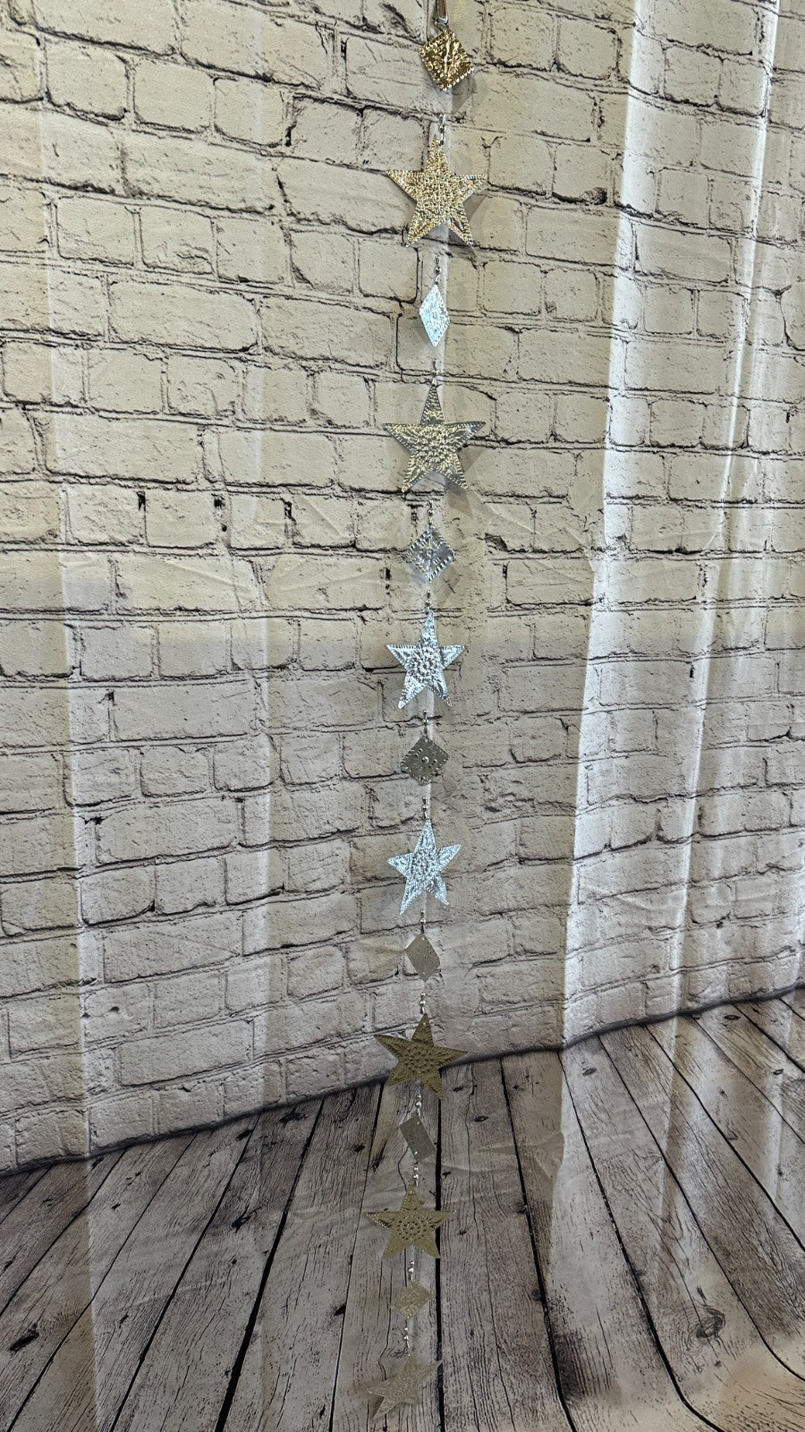 Aluminium Stamped Sitting Star String Wall Hangings Home Decoration4