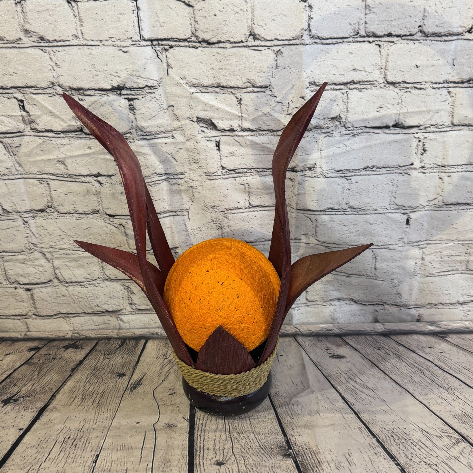 Orange Light Red Natural 45cm Tall Leaf Lamp Twist LED UK Mains Plug Design 41
