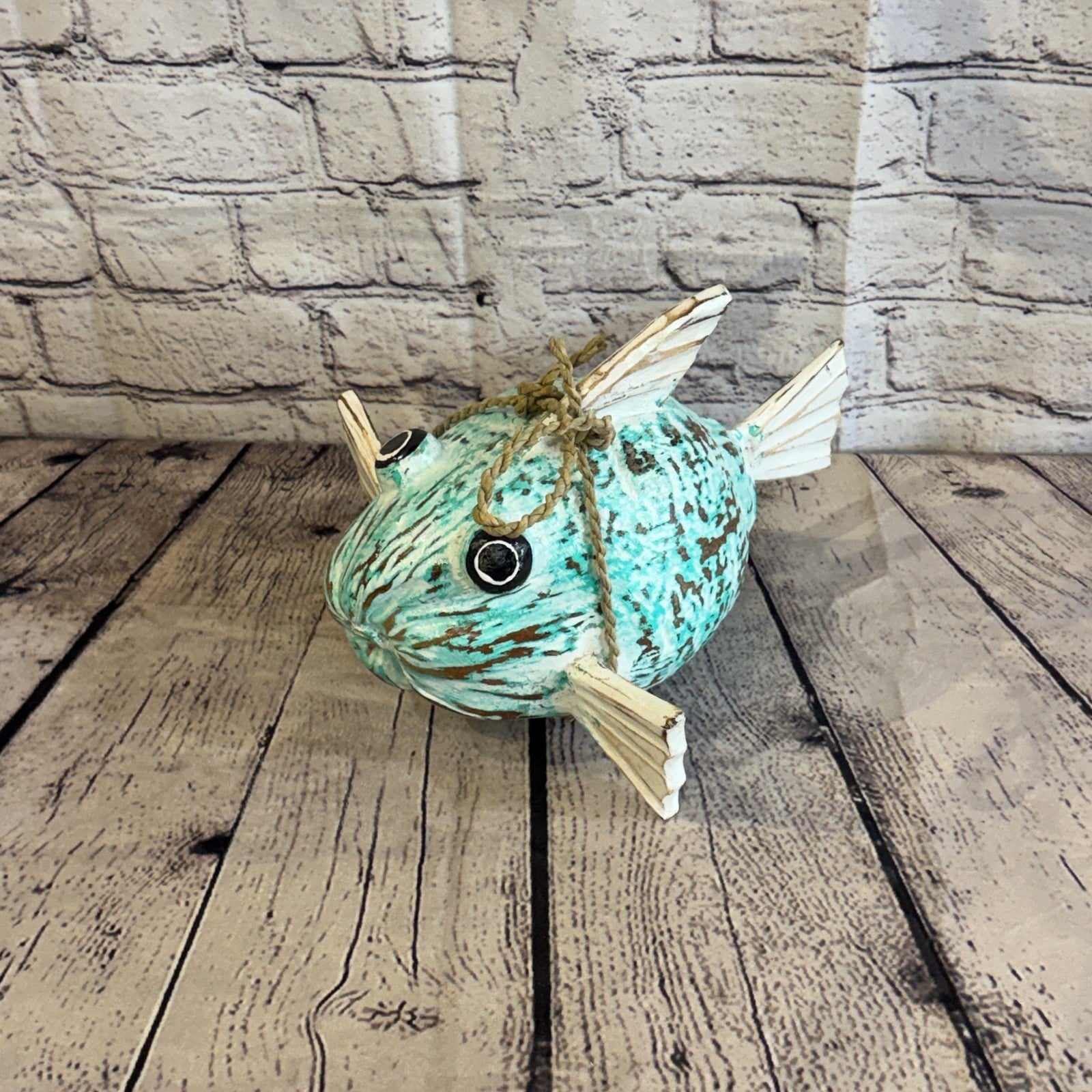 Green White Fins Folk Art Painted Puffer Fish Coconut Shell Ornaments Hanging0