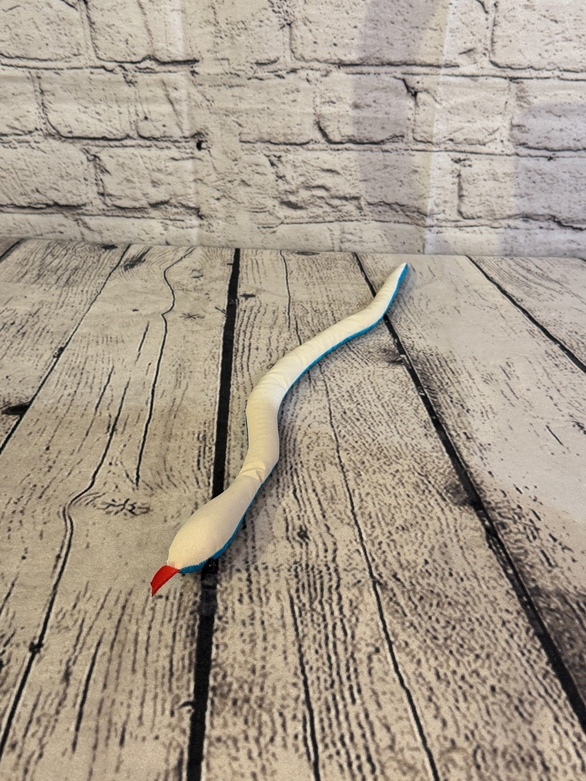 Colourful Sand Animal Snake Toy Party Stocking Filler Stress Relief Fidget 10cm1