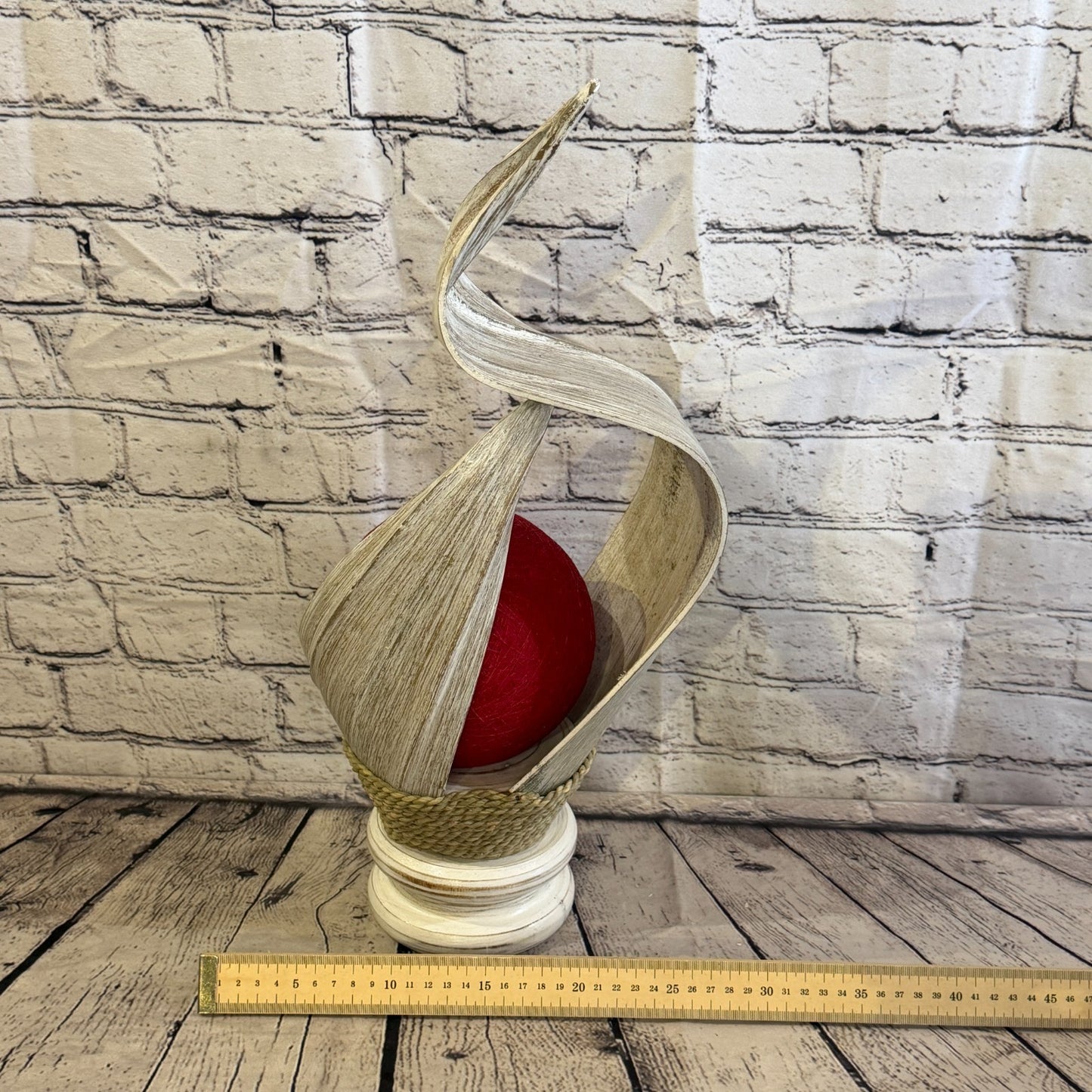 Red Light White Natural 45cm Tall Leaf Lamp Twist LED UK Mains Plug Design 125