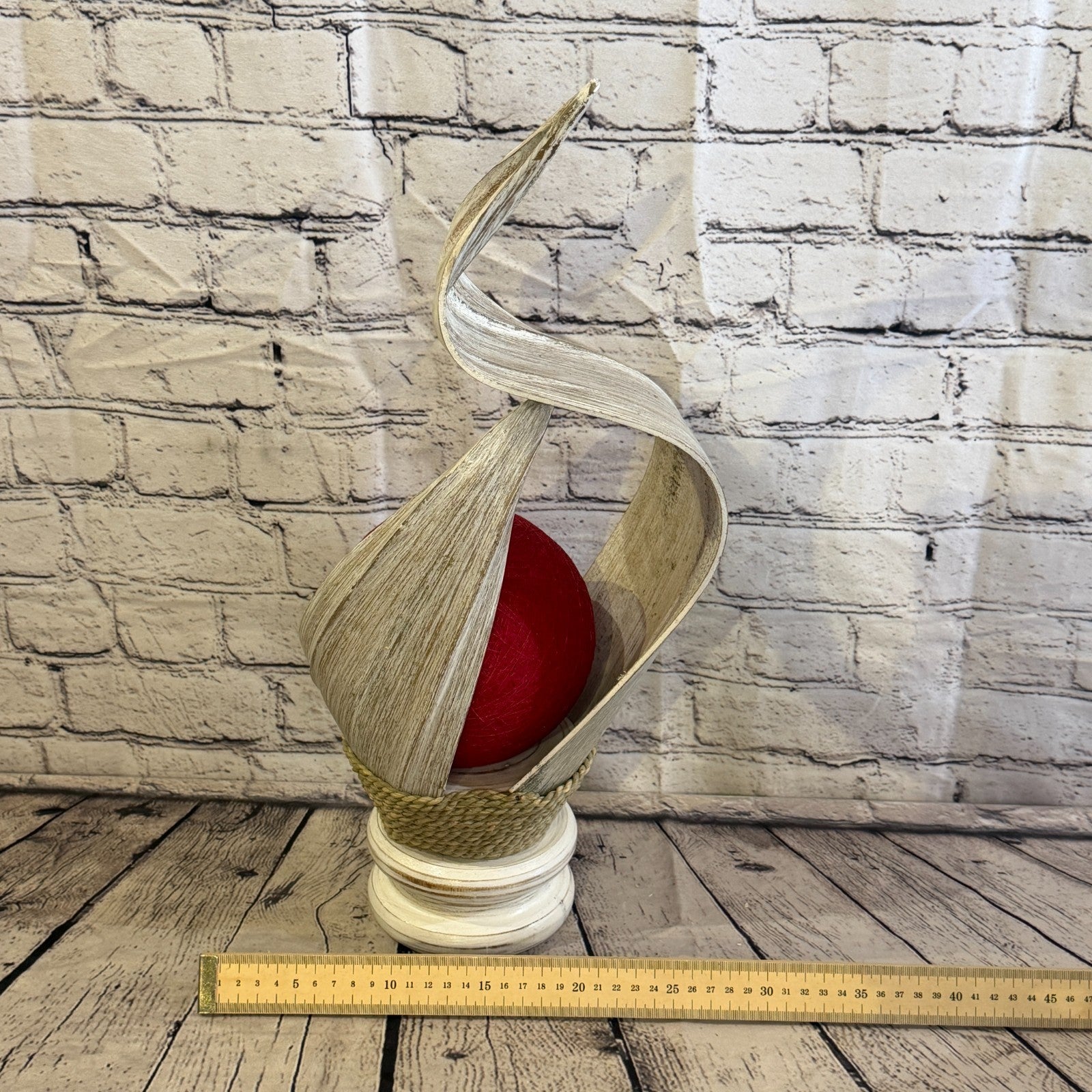Red Light White Natural 45cm Tall Leaf Lamp Twist LED UK Mains Plug Design 125