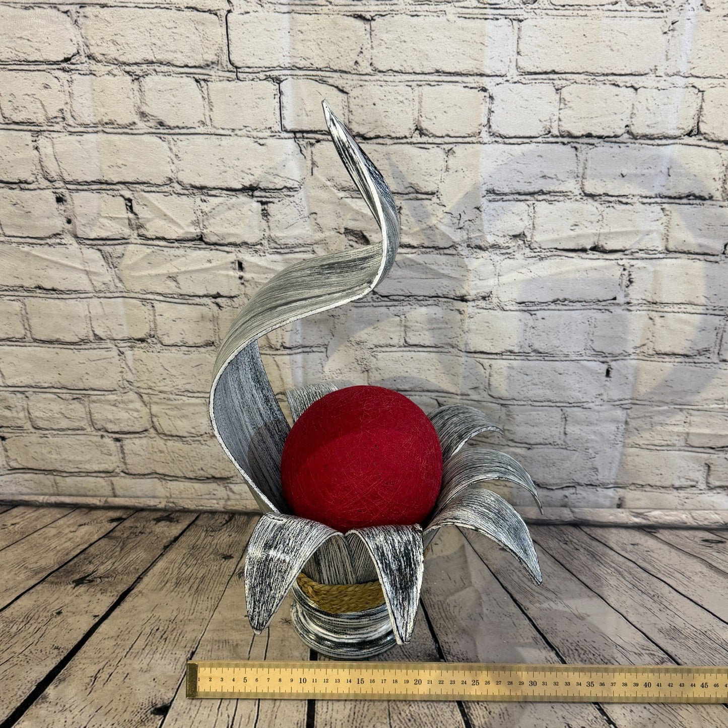 Red Light Silver Natural 50cm Tall Leaf Lamp Twist LED UK Mains Plug Design 77