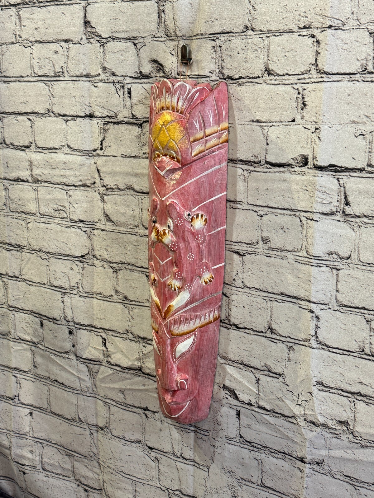 50cm Pink Gecko Hand Carved Fair Trade Wooden Animal Wall Art Hang Mask1