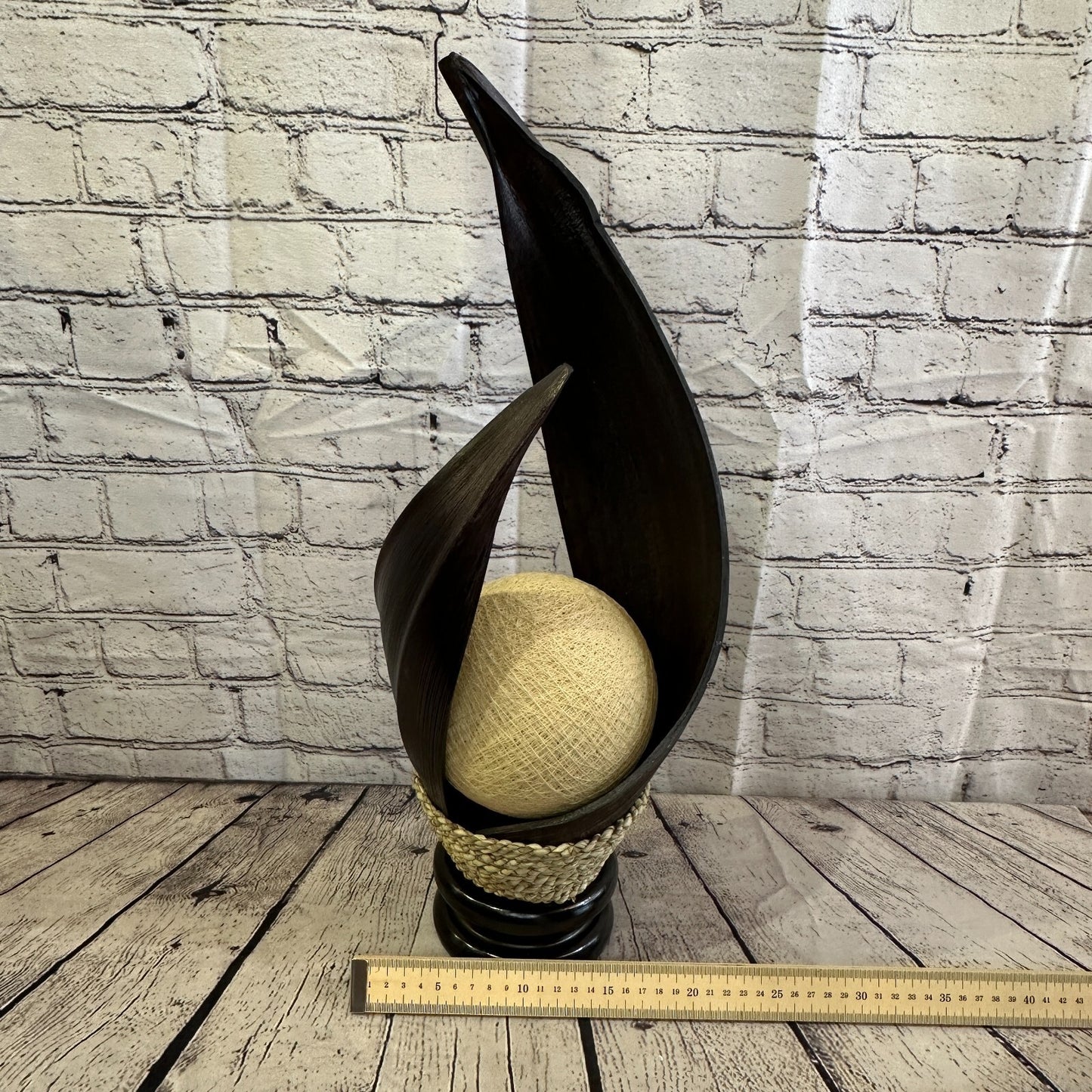 White Dark Brown Natural 55cm Tall Leaf Lamp Twist LED UK Mains Plug Design 24