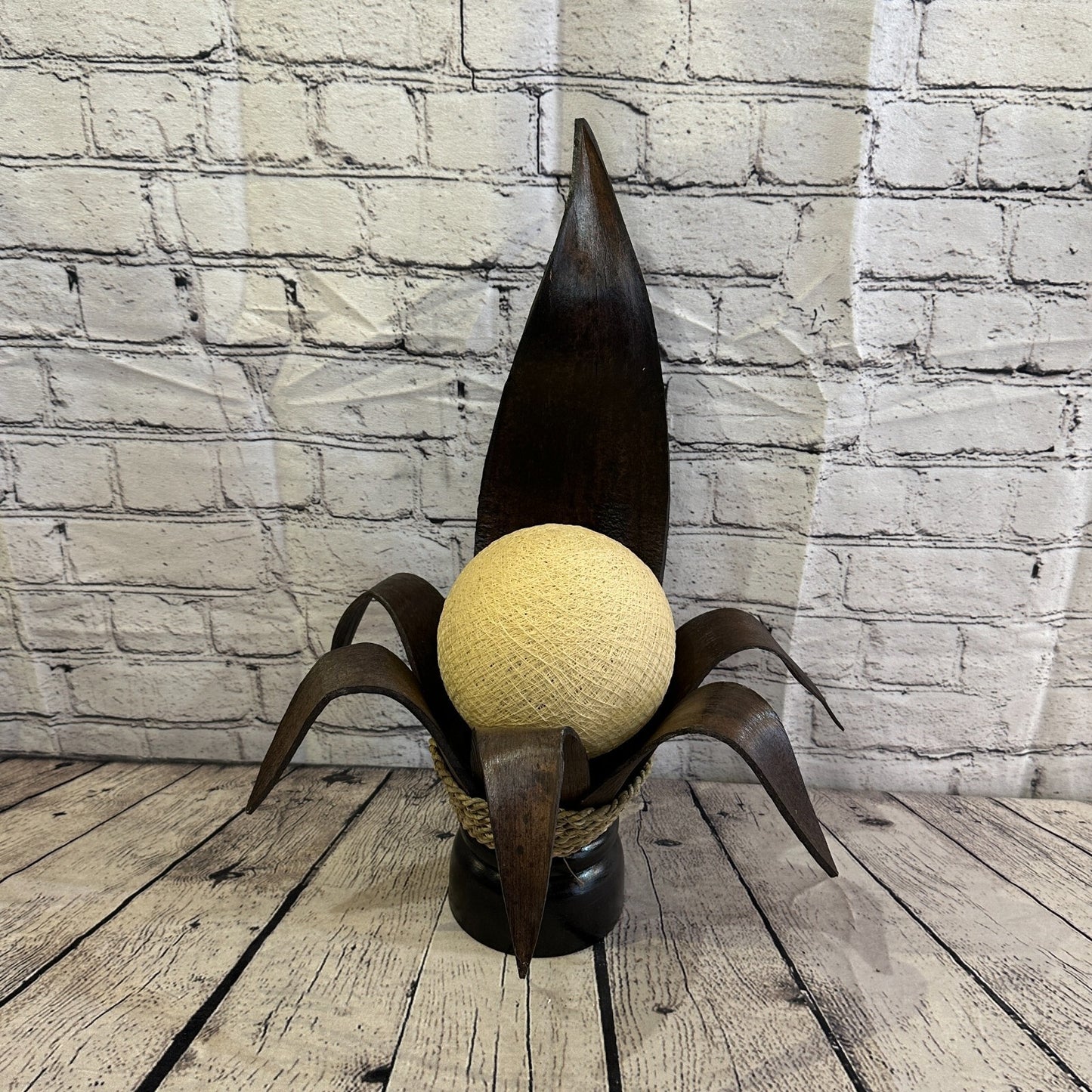 White Brown Leaf Natural 50cm Tall Leaf Lamp Twist LED UK Mains Plug Design 100