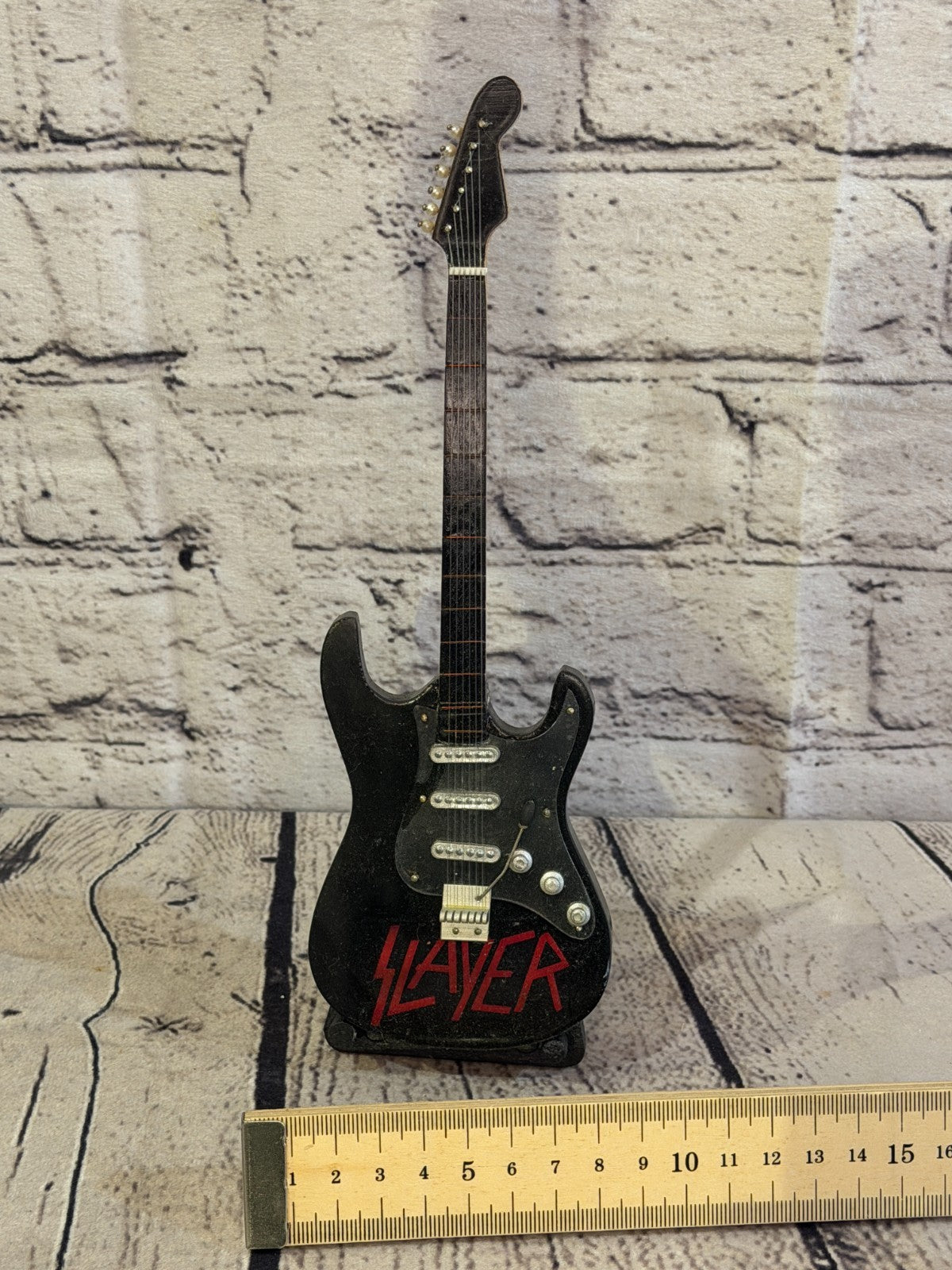 Miniature 25cm Guitar Slayer Metal Band Guitar on Stand Band Gift Display6