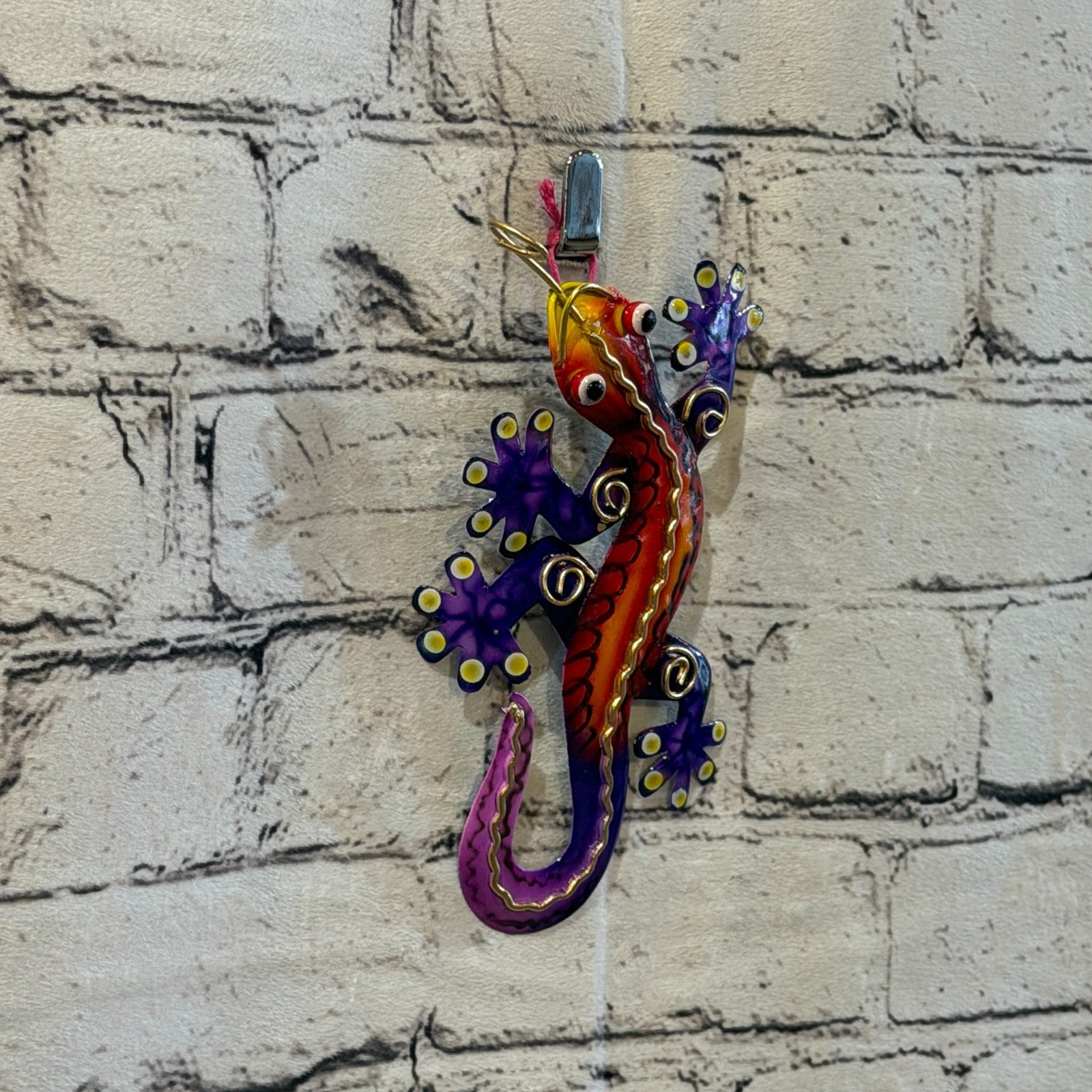 15cm x 8cm Purple Gecko Lizard Metal Tin Wall Hanging Ornament Painted Statue0