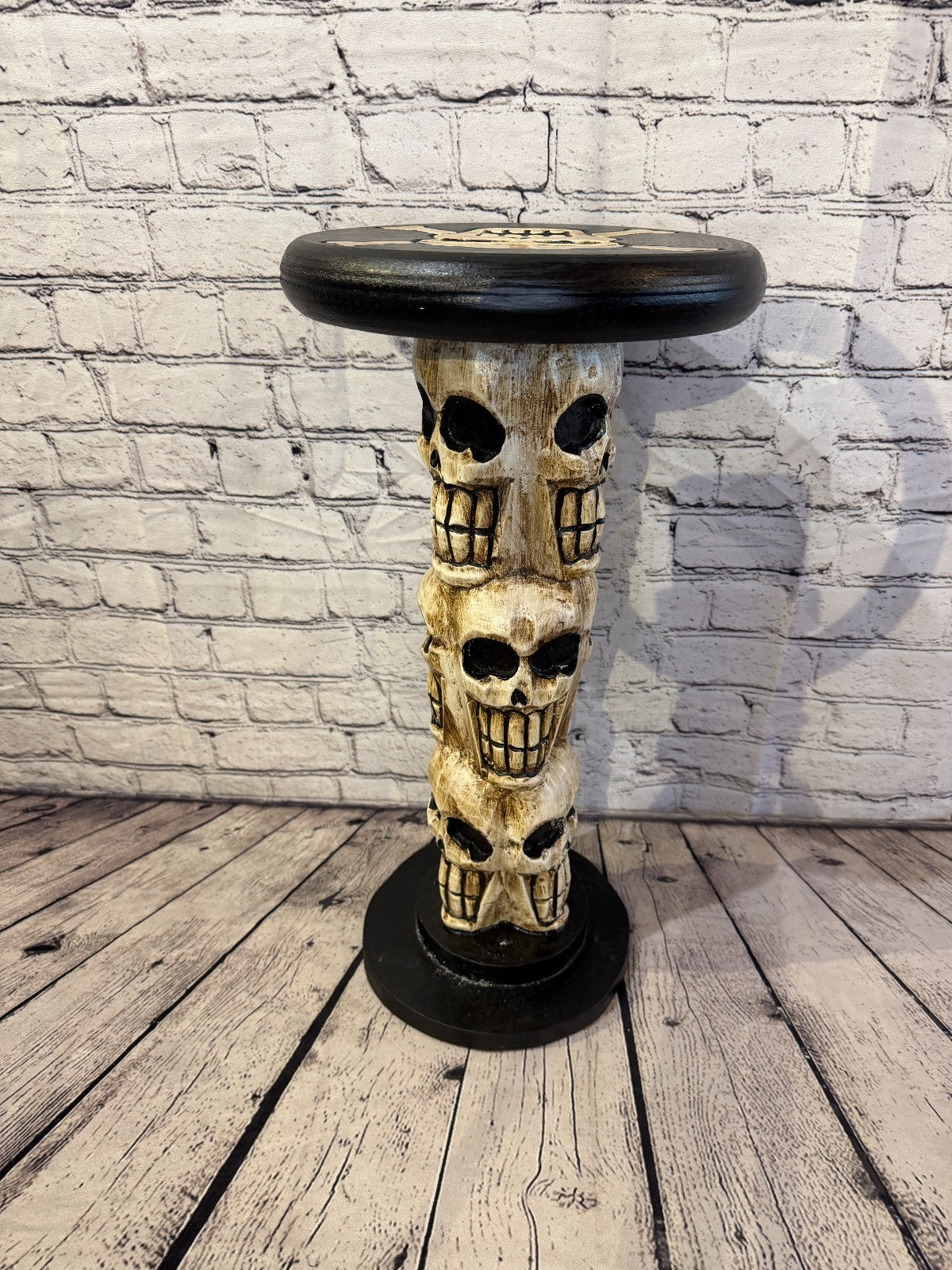 55cm x 25cm Sitting Skull Round Wooden Coffee Table Bar Restaurant Garden Pub2