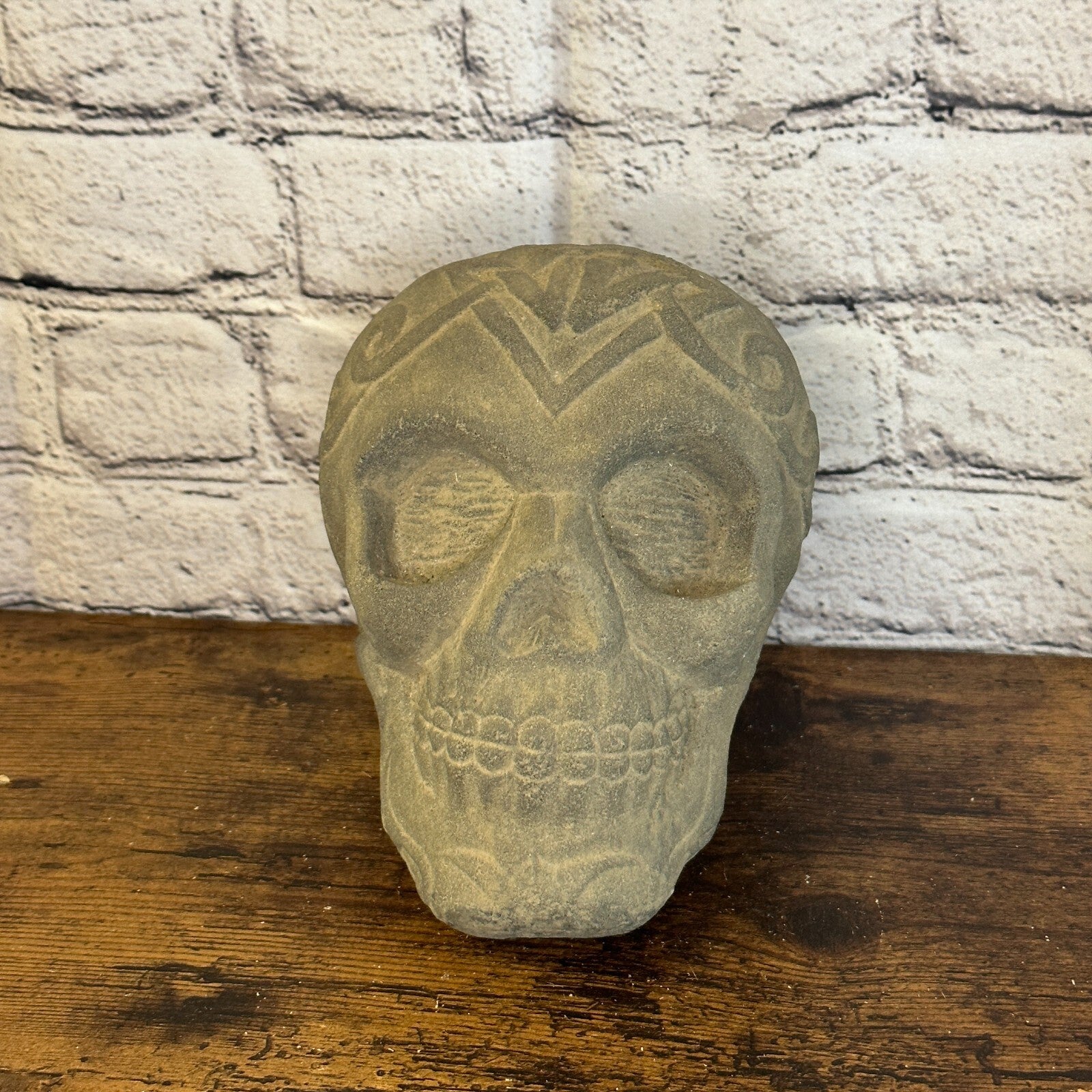Skull Celtic Knot Pattern Stone Garden 20cm Ornament Outdoor Indoor Statue Hindu1