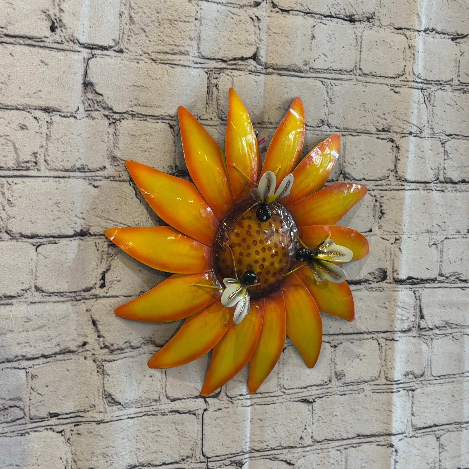 30cm x 30cm Colourful Sunflower Bees Bee Metal Tin Wall Hanging Ornament Statue0