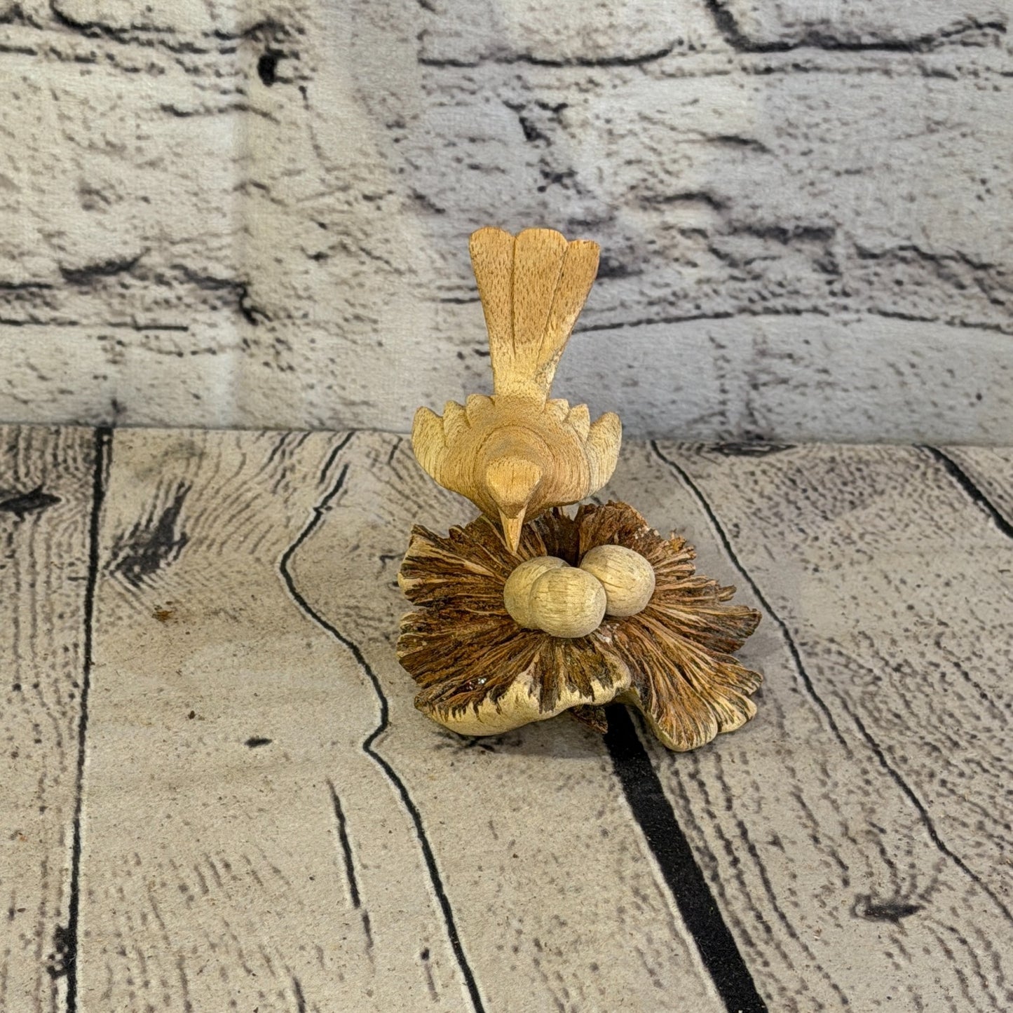 10cm Single Bird Mushroom Parasite Ornament Natural Carving Fair trade Wooden1