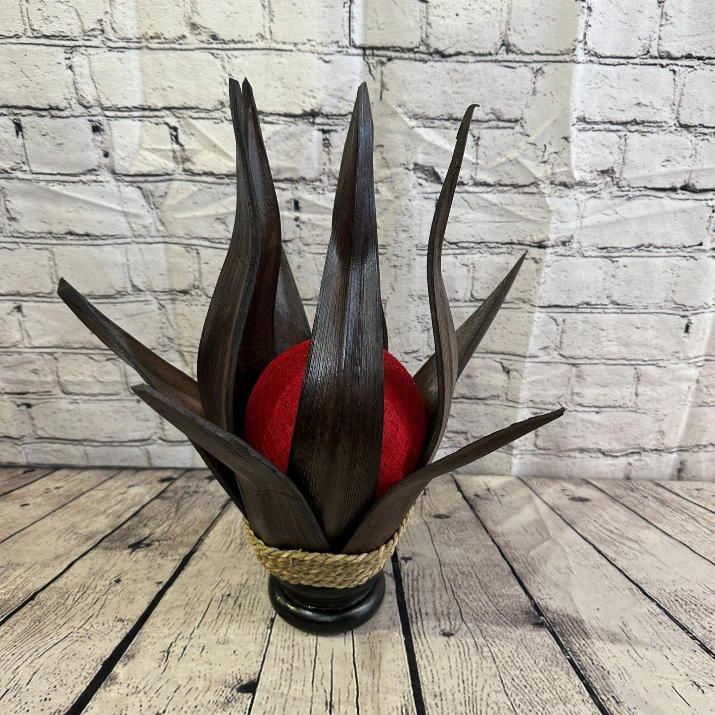 Red Brown Leaf Natural 45cm Tall Leaf Lamp Twist LED UK Mains Plug Design 60