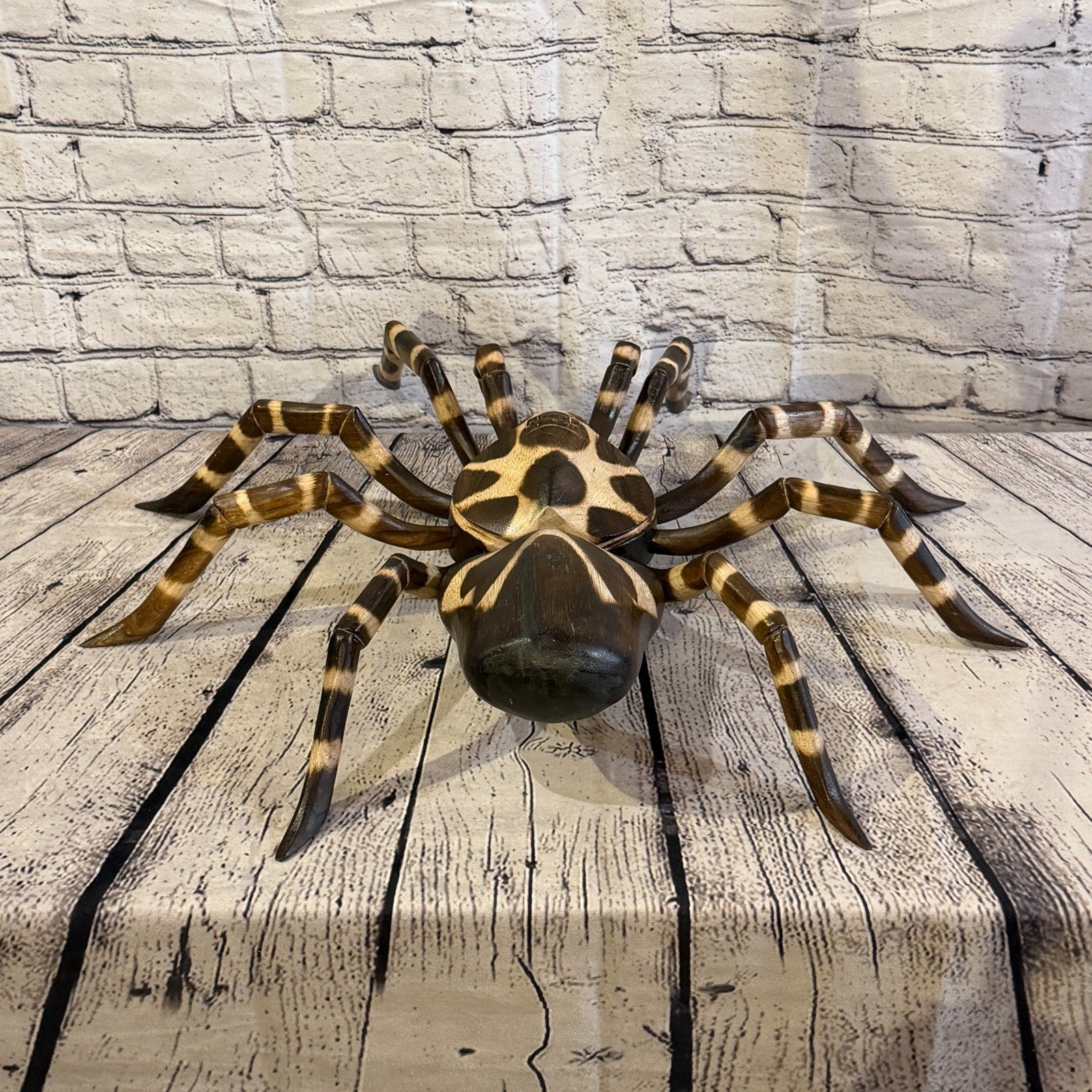45cm x 35cm Wooden Spider Carving Hand Carved Walking Spider Tarantula Statue7