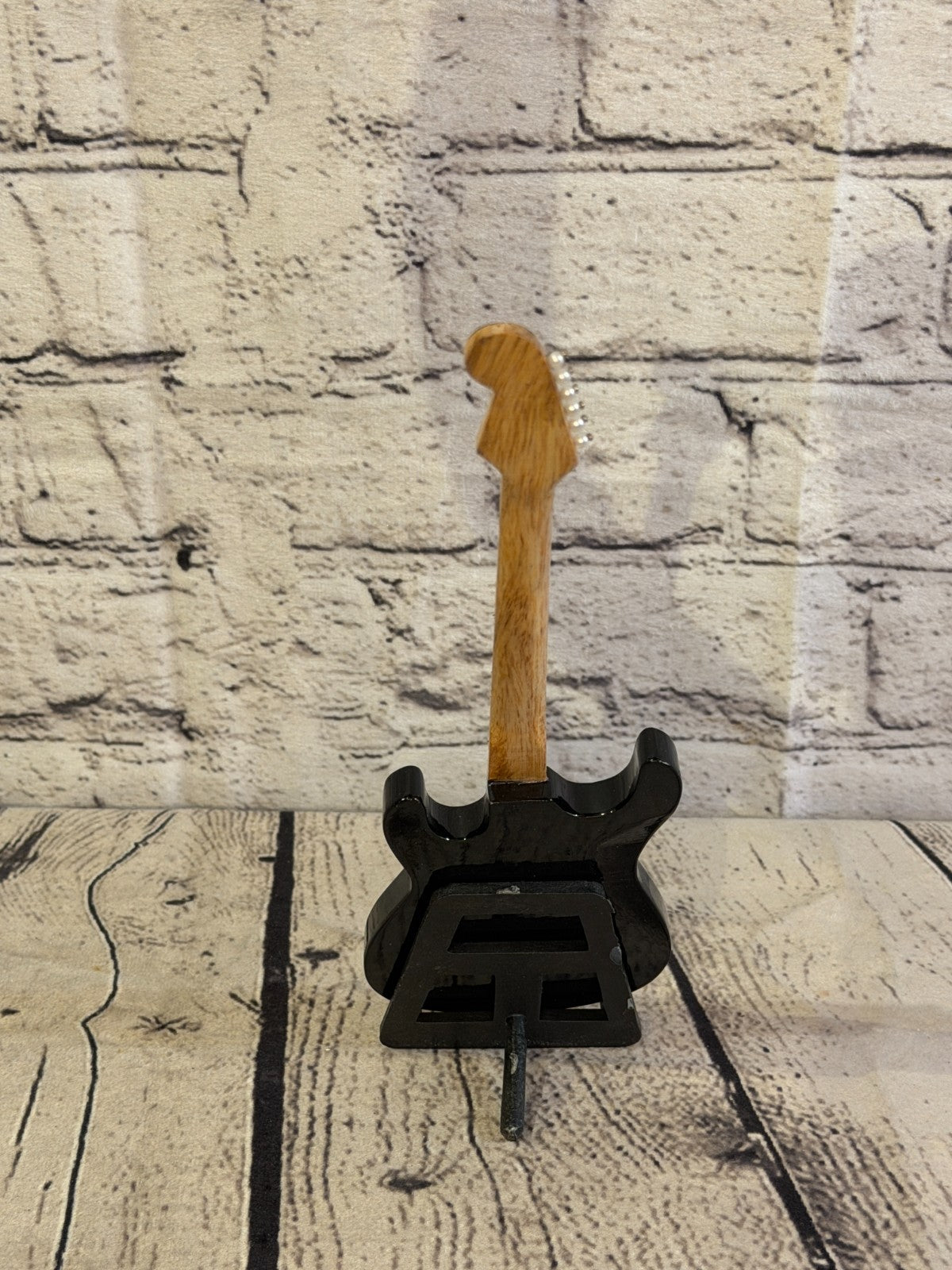 Miniature 25cm Guitar Pink Floyd Band Guitar on Stand Band Gift Display4