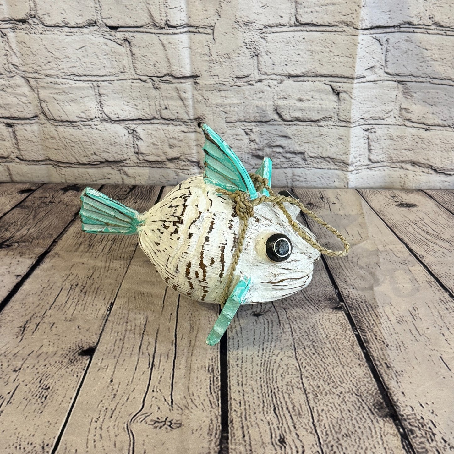White Green Fins Folk Art Painted Puffer Fish Coconut Shell Ornaments Hanging3