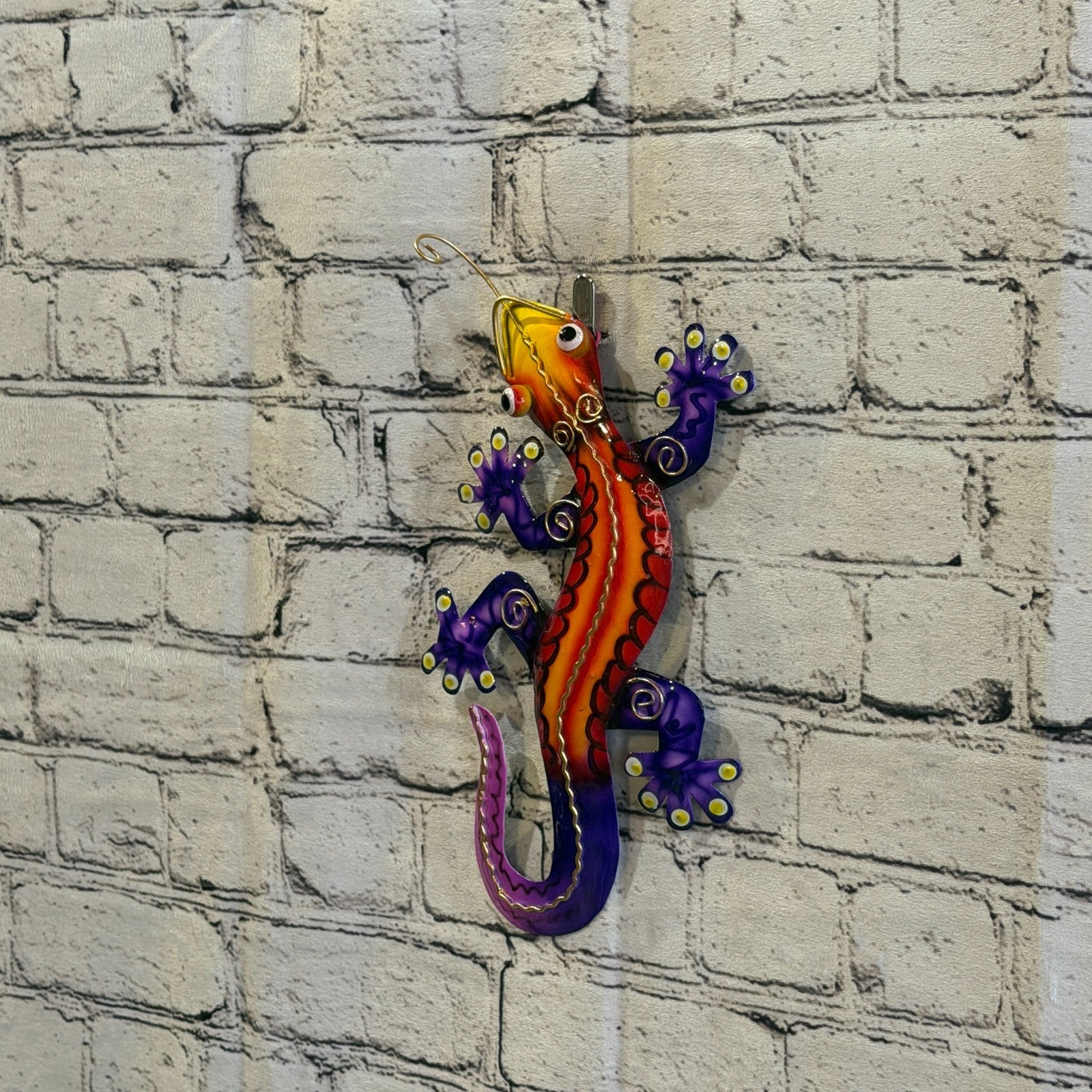 25cm x 10cm Purple Gecko Lizard Metal Tin Wall Hanging Ornament Painted Statue1