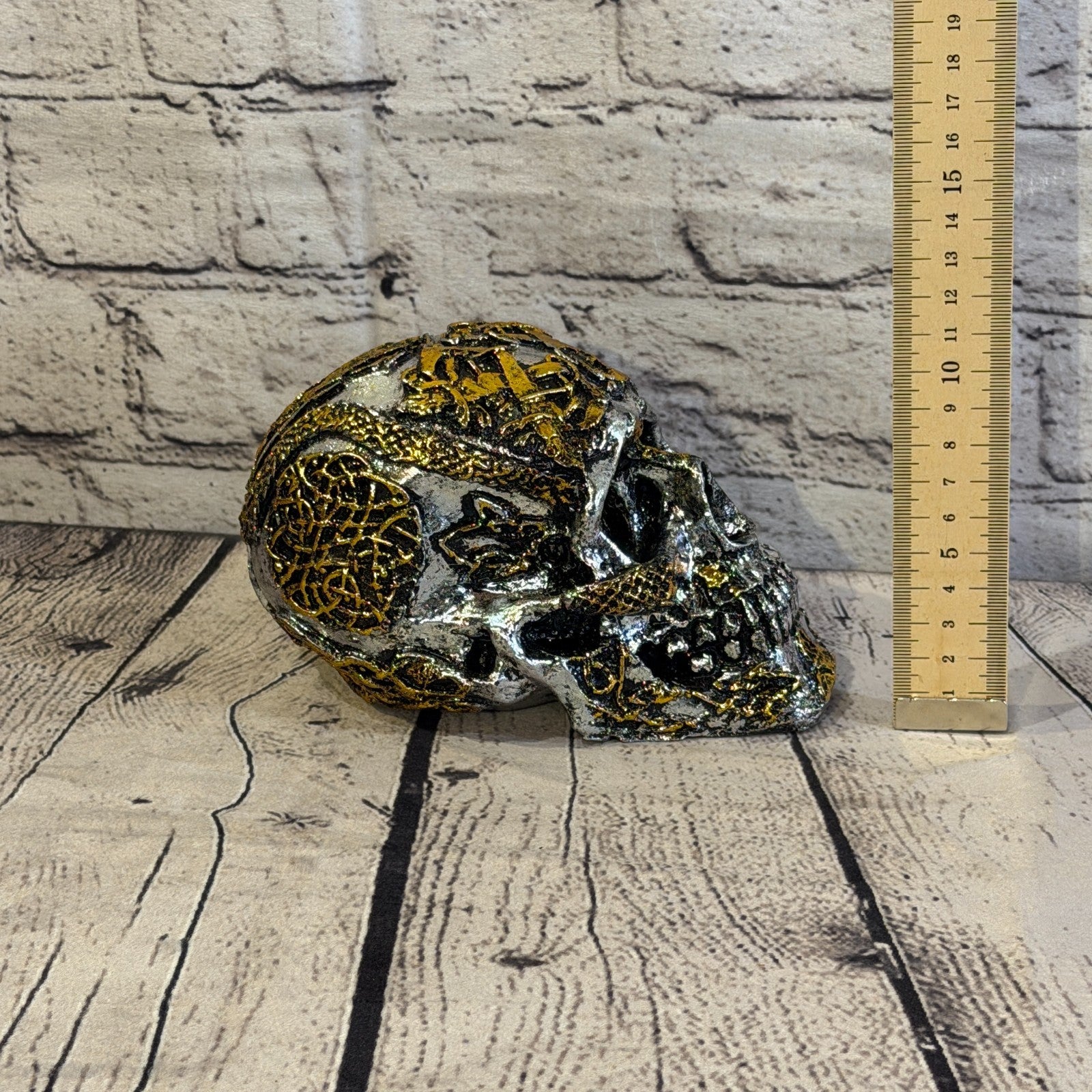 Gold Silver 15cm x 10cm Gothic Celtic Knot Skull Crucifix Statue Resin5