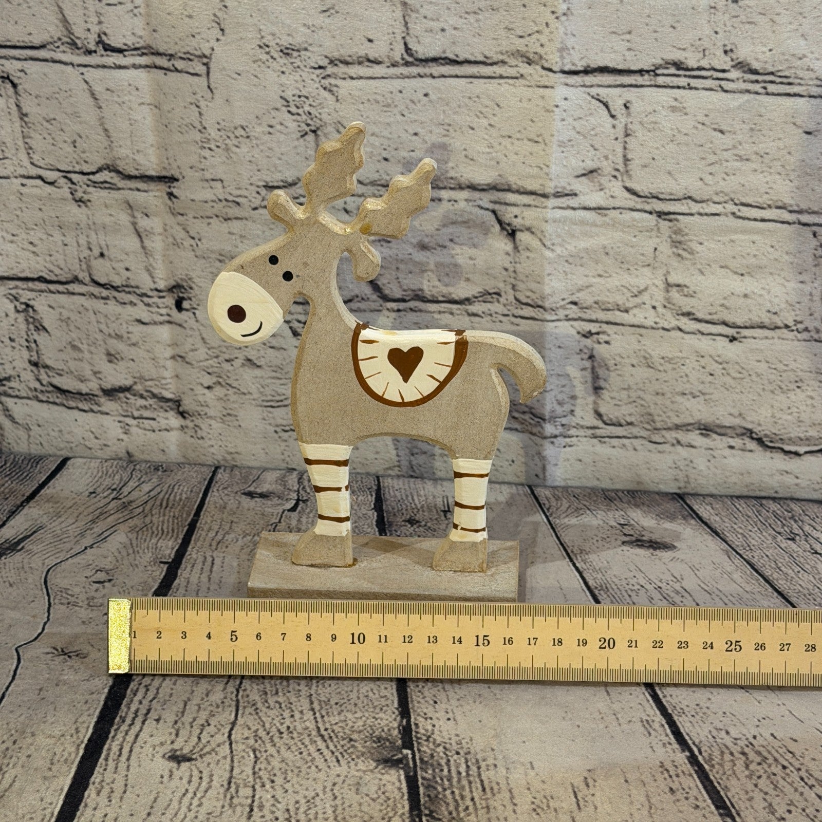 22cm x 14cm Grey Heart Handcrafted Wood Reindeer Xmas Christmas Ornament Antlers6
