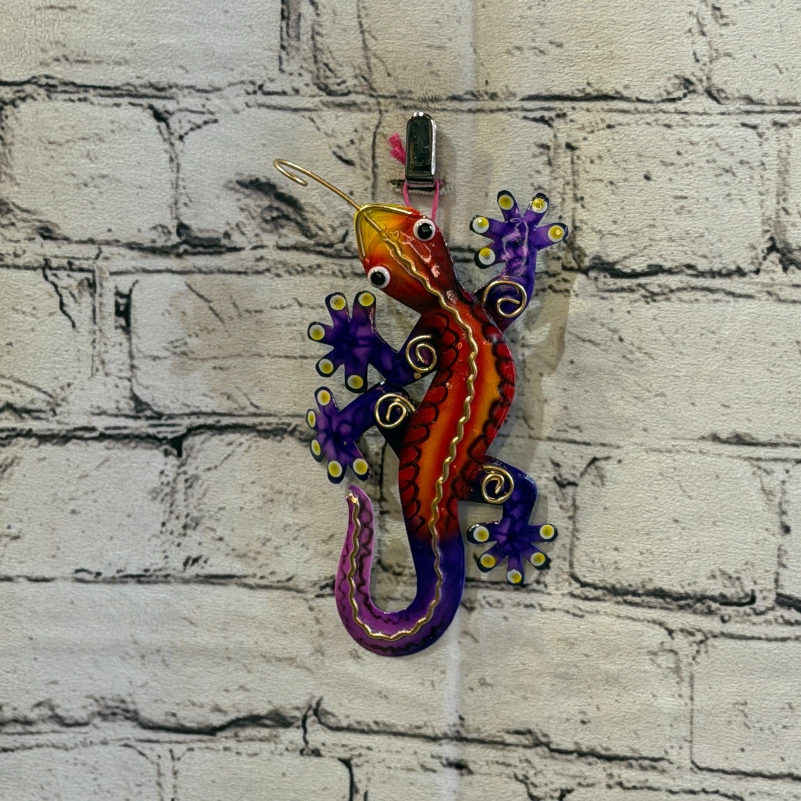 15cm x 8cm Purple Gecko Lizard Metal Tin Wall Hanging Ornament Painted Statue2