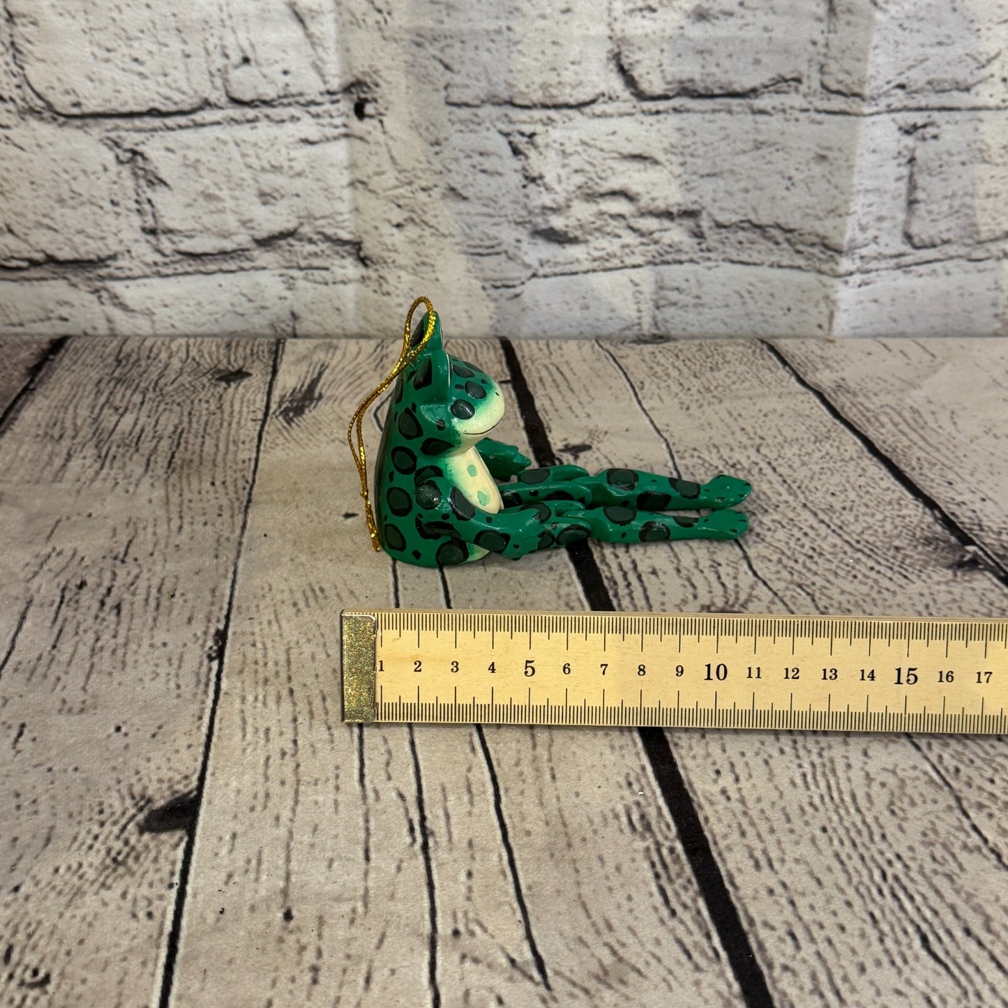 10cm Green Frog Sitting Animal Wooden Shelf Ornament Handmade Fairtrade7